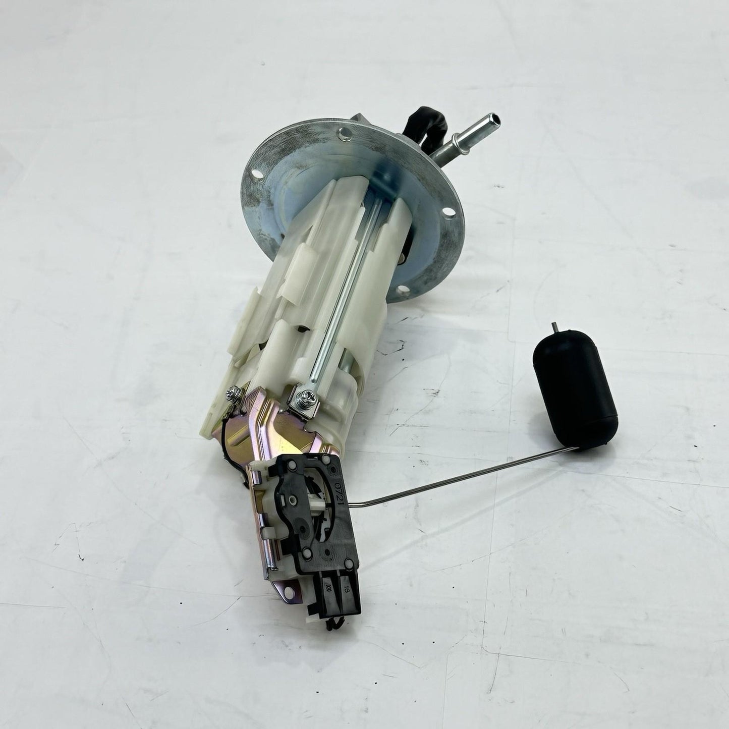 2011 - 2026 SUZUKI GSXR 600 GSXR 750 FUEL PUMP GAS PETROL SENDING UNIT BOLTS