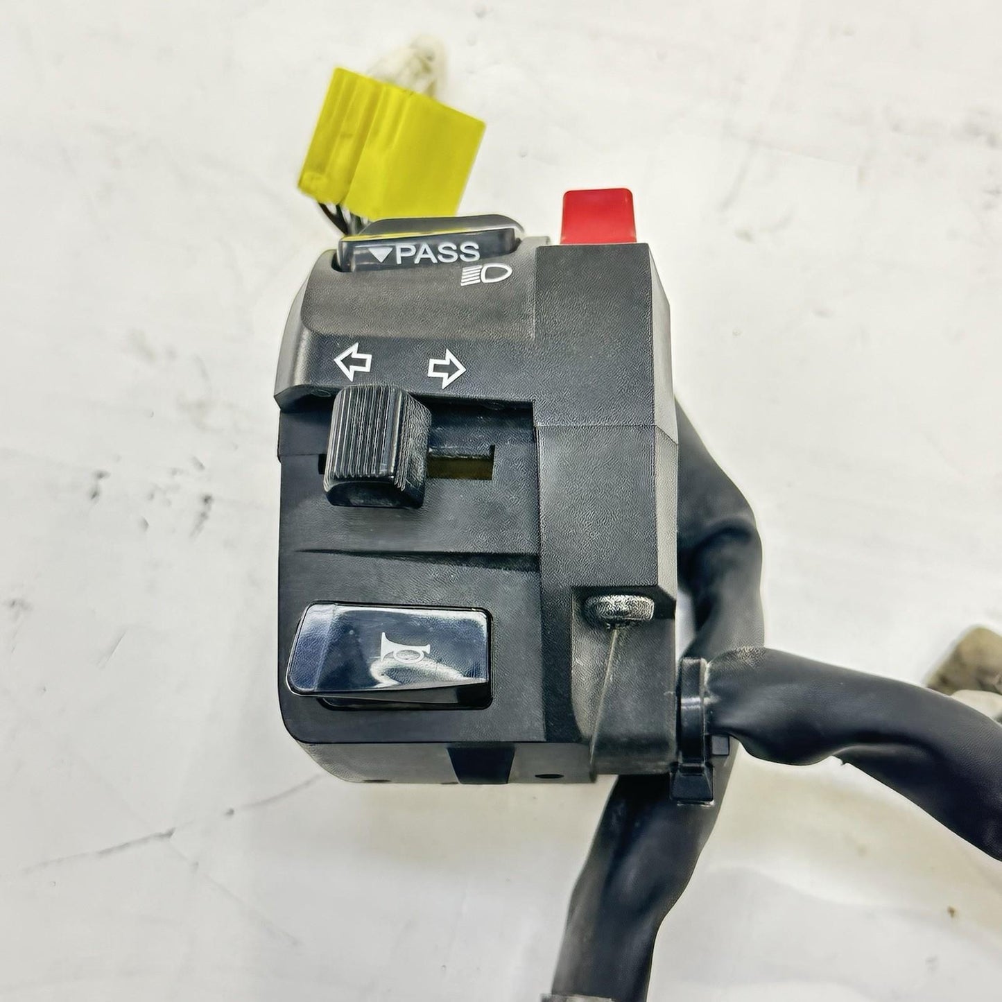 2011 - 2026 SUZUKI GSXR 600 GSXR 750 LEFT SWITCH LIGHTS TURN SIGNAL HORN CONTROL