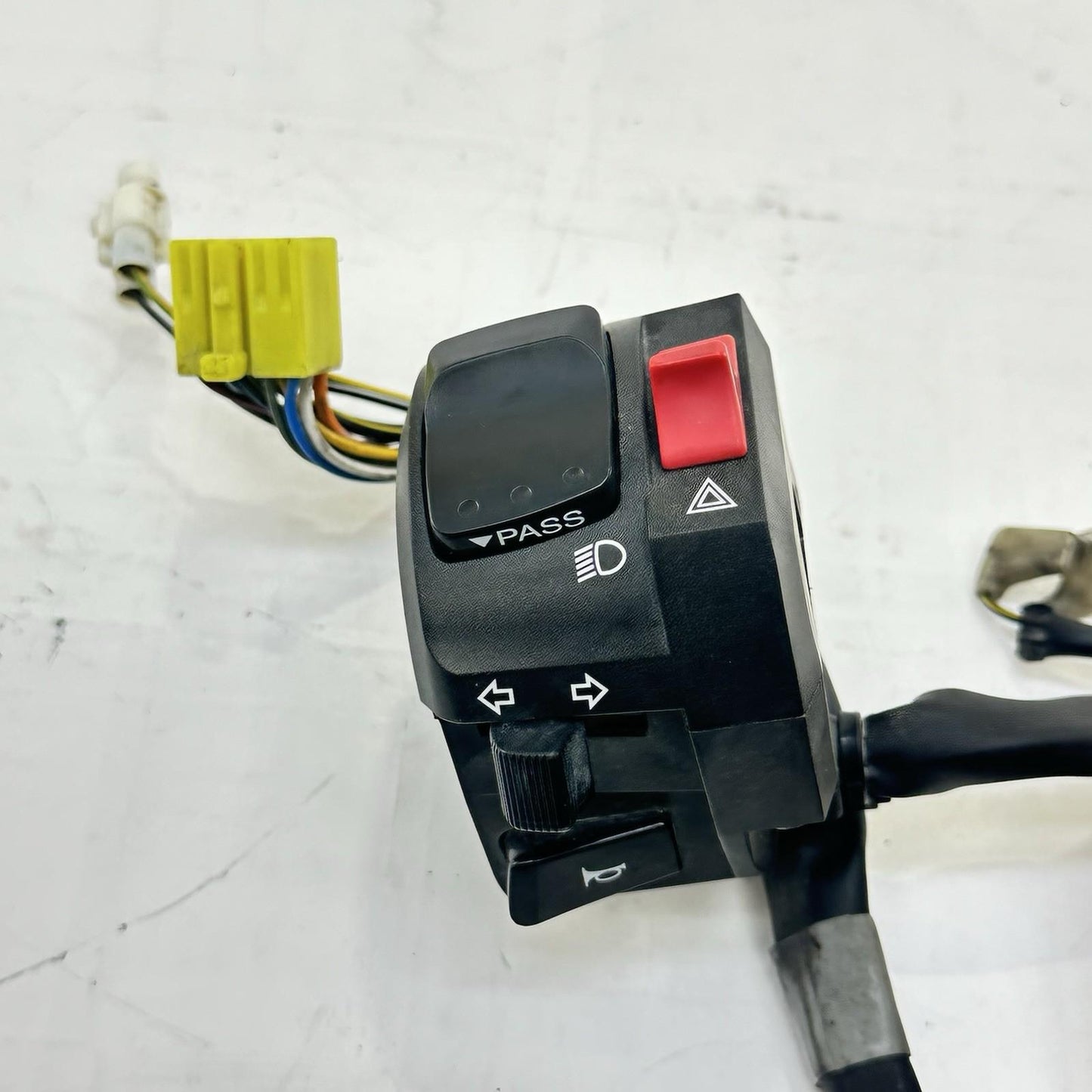 2011 - 2026 SUZUKI GSXR 600 GSXR 750 LEFT SWITCH LIGHTS TURN SIGNAL HORN CONTROL