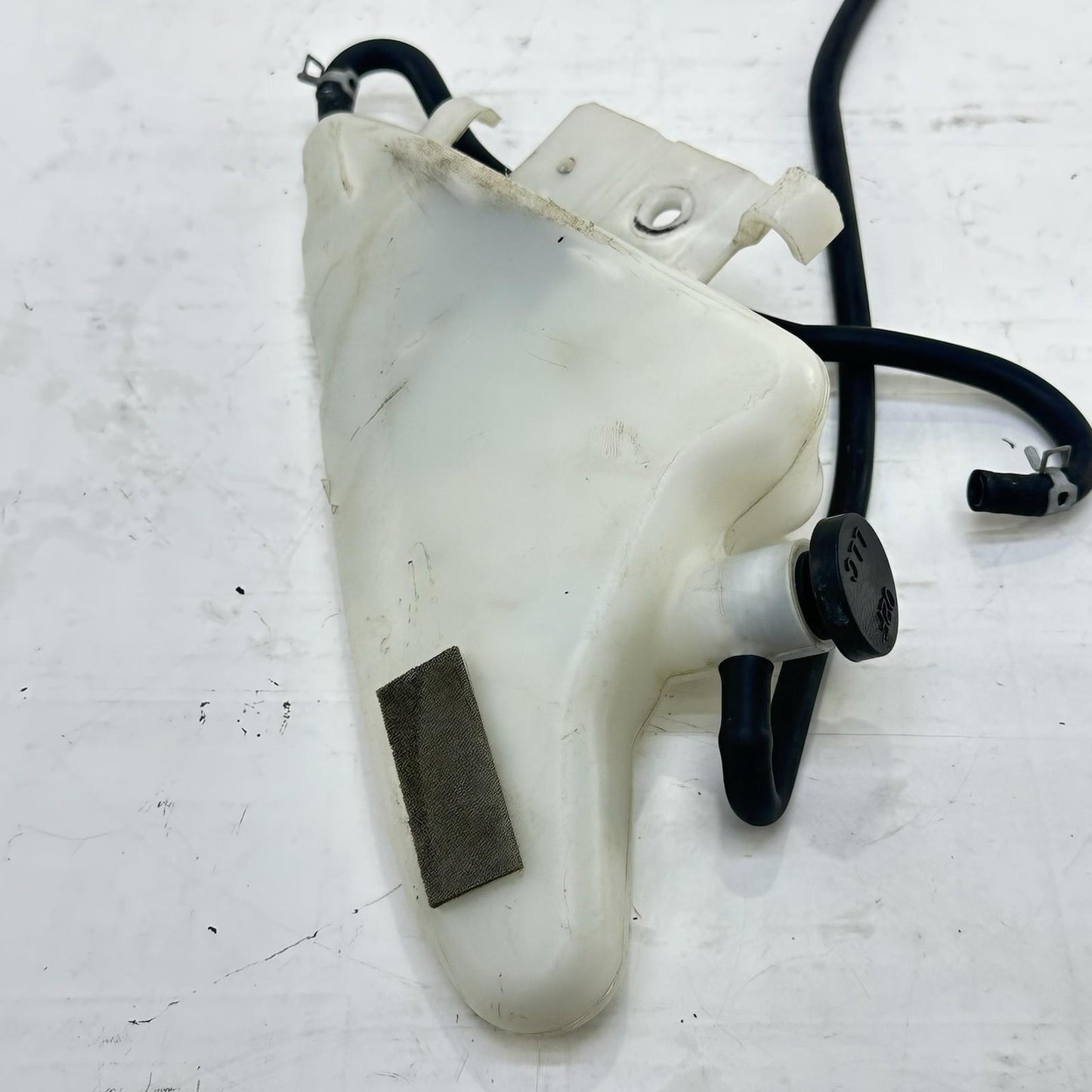 2011 - 2026 SUZUKI GSXR 600 GSXR 750 COOLANT TANK RADIATOR OVER FLOW BOTTLE