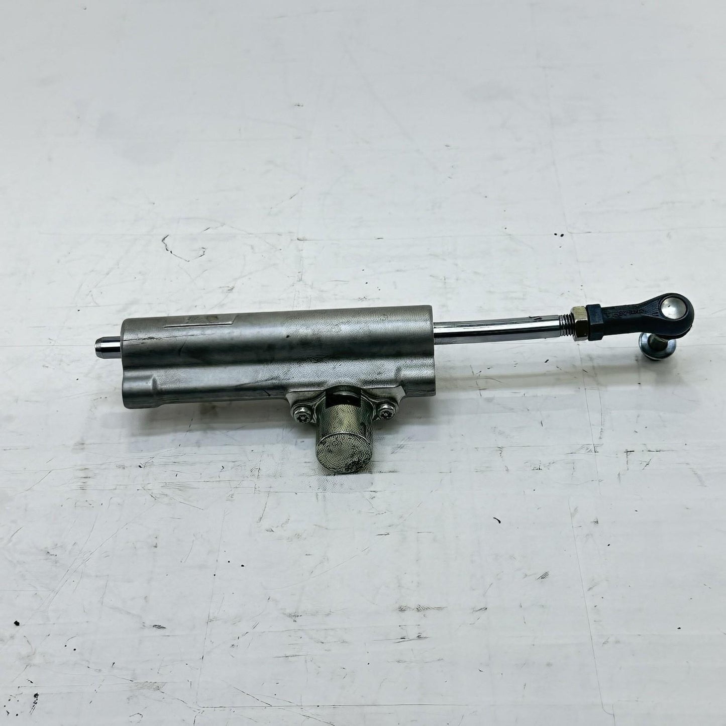 2011 - 2026 SUZUKI GSXR 600 GSXR 750 STEERING STABILIZER DAMPER SILVER STOCK