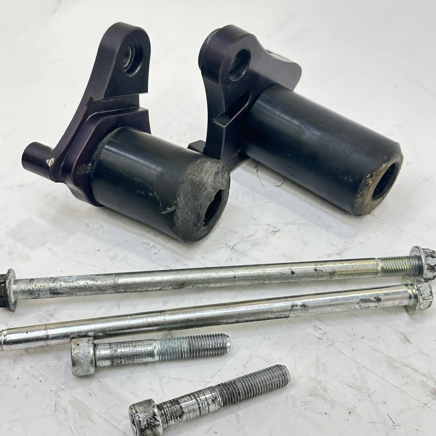 2011 - 2026 SUZUKI GSXR 600 GSXR 750 ENGINE BOLTS MOTOR FRAME SLIDER HARDWARE