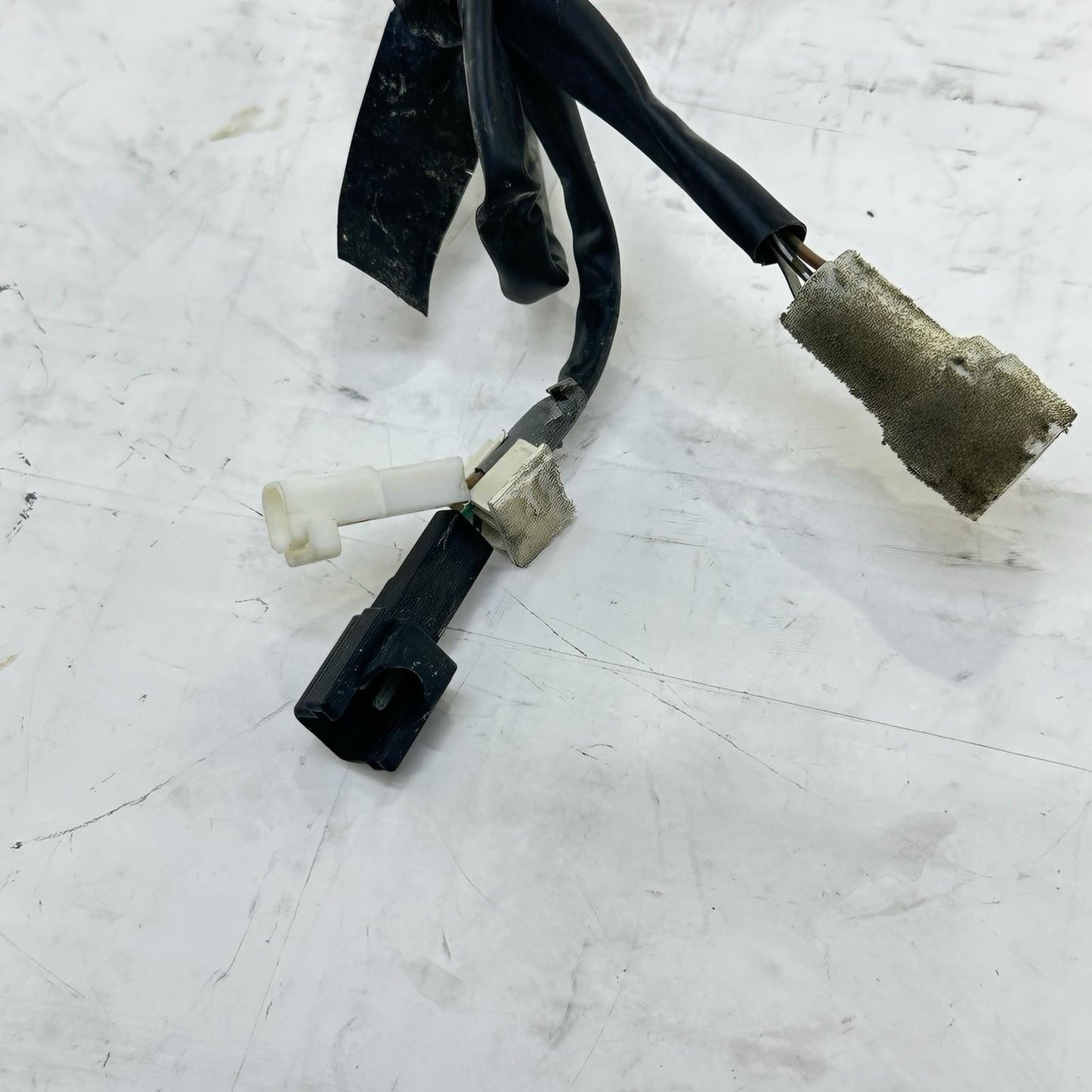 2011 - 2026 SUZUKI GSXR 600 GSXR 750 TAIL LIGHT HARNESS BRAKE LAMP WIRE LOOM