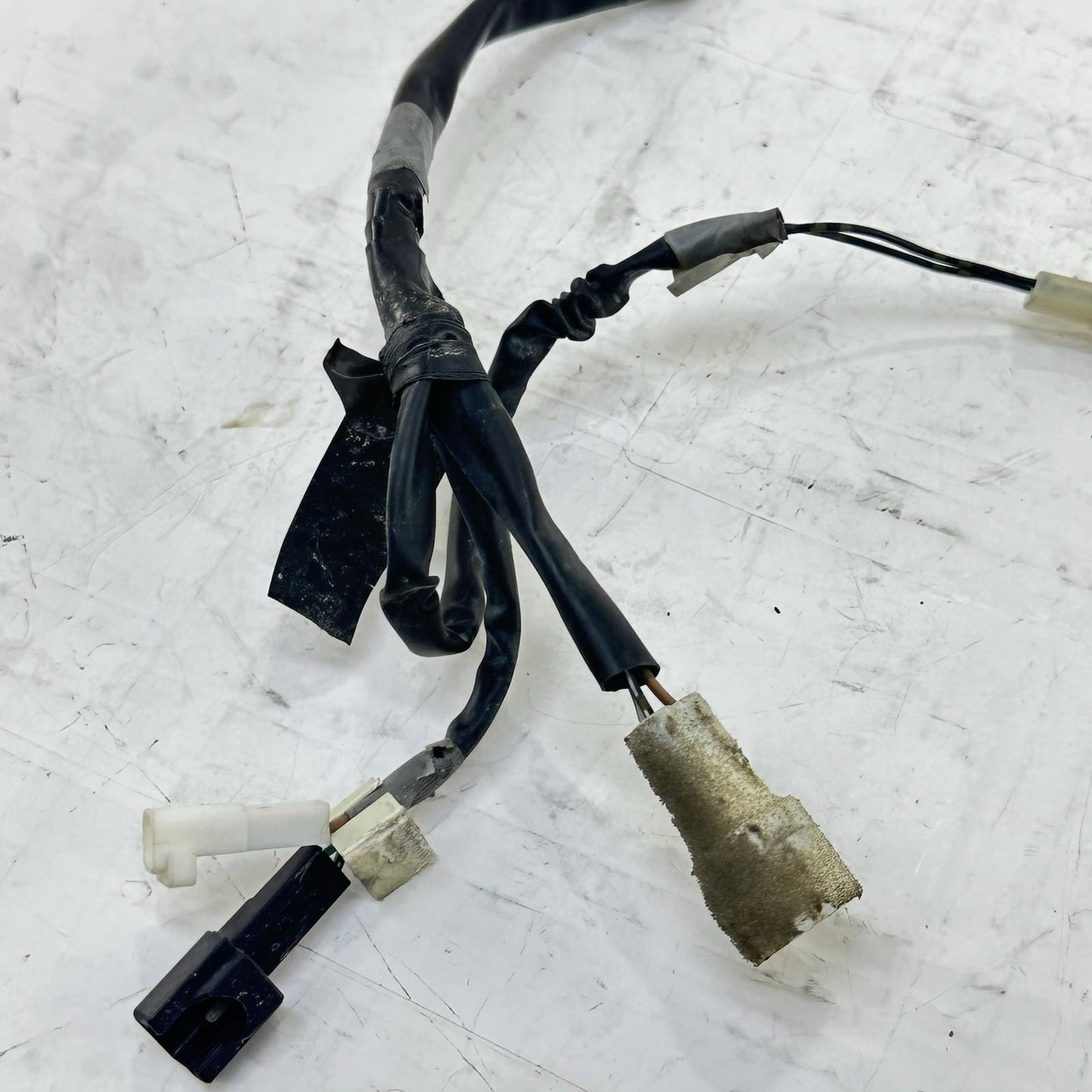 2011 - 2026 SUZUKI GSXR 600 GSXR 750 TAIL LIGHT HARNESS BRAKE LAMP WIRE LOOM