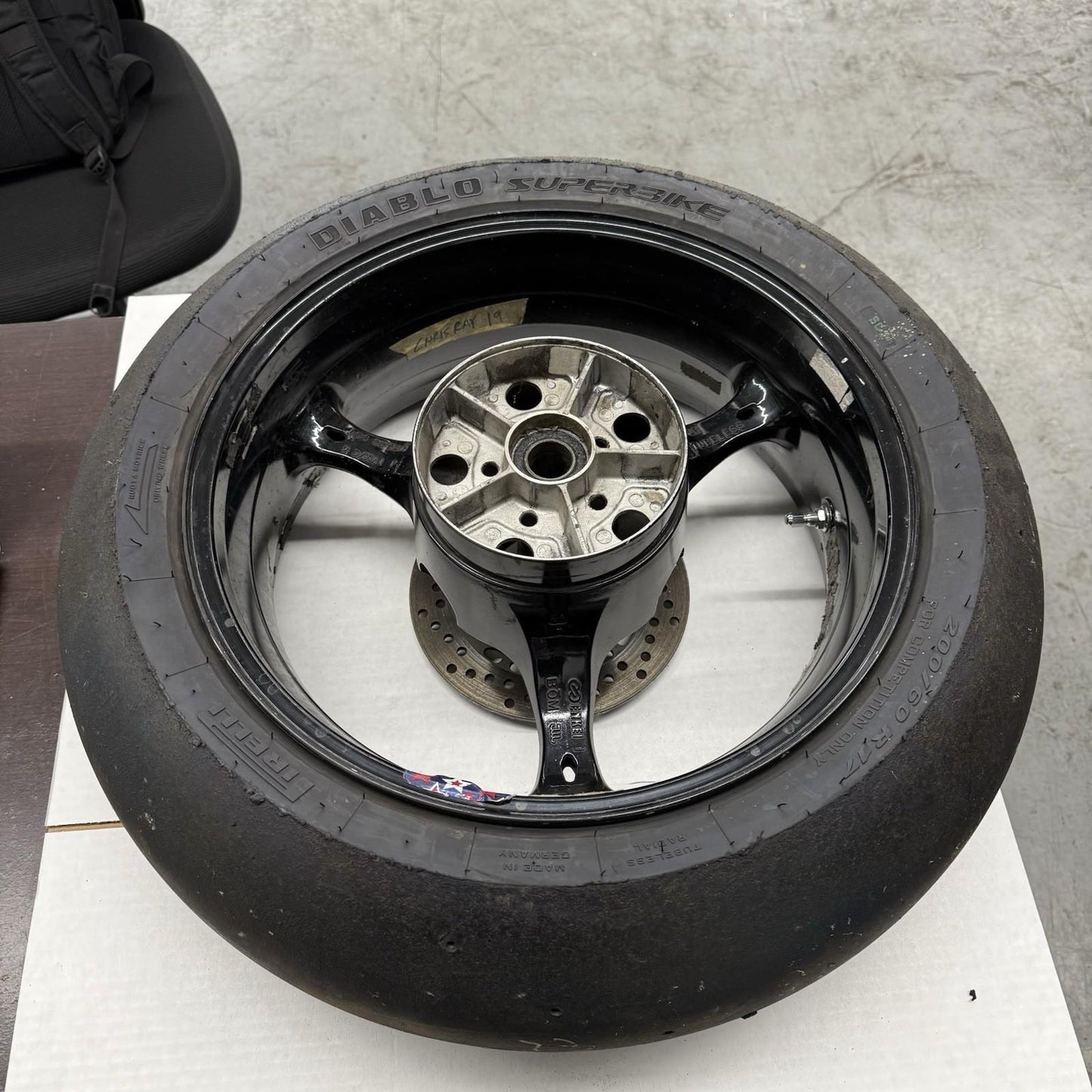 2007 2008 SUZUKI GSXR 1000 REAR WHEEL RIM BRAKE ROTOR PIRELLI TIRE STRAIGHT