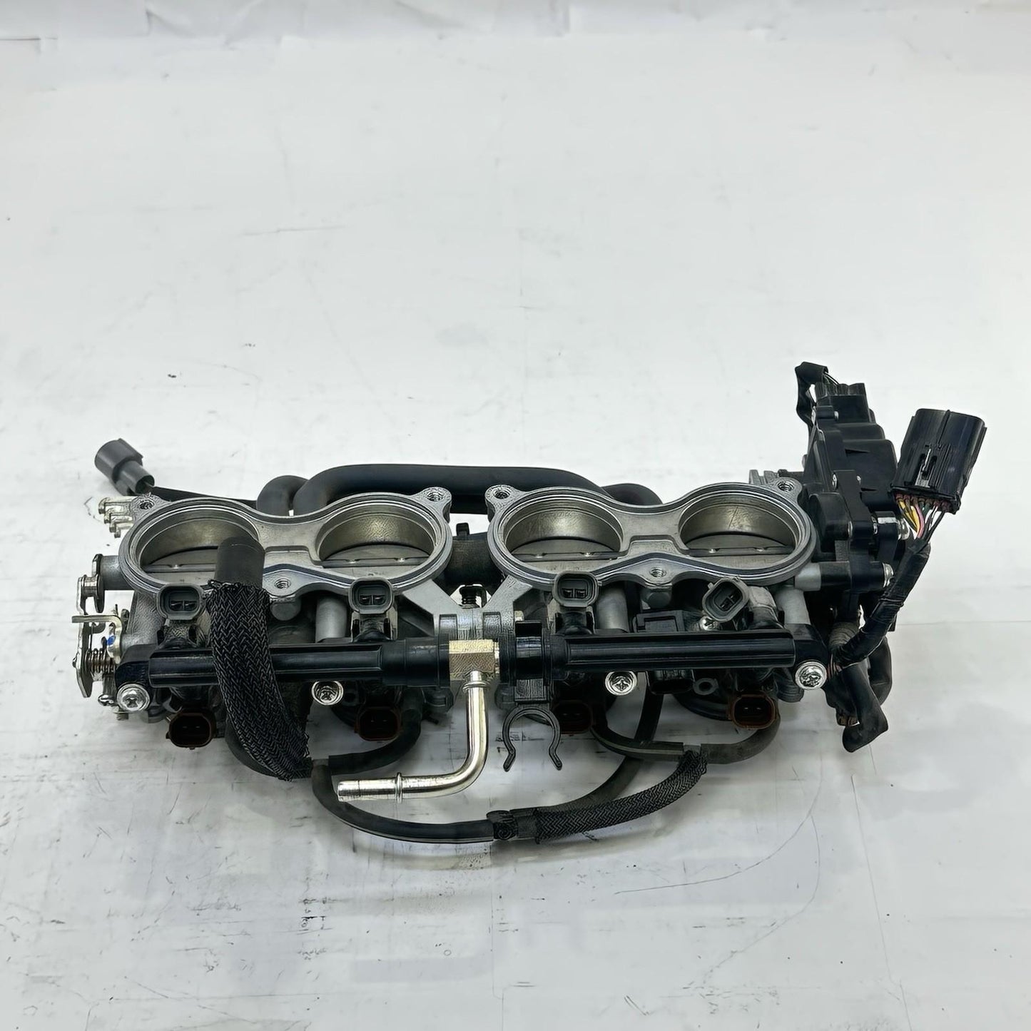 2011 - 2026 SUZUKI GSXR 600 GSXR 750 THROTTLE BODY FUEL INJECTORS STOCK