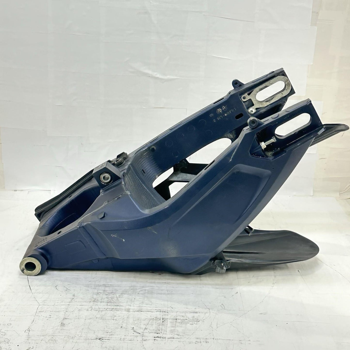 2011 - 2026 SUZUKI GSXR 600 GSXR 750 SWINGARM REAR SHOCK WHEEL FRAME NAVY STOCK