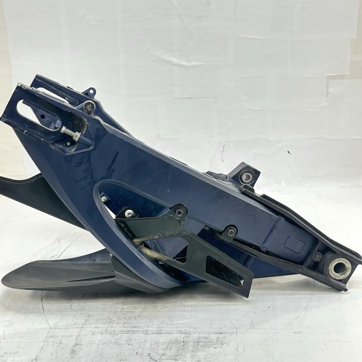 2011 - 2026 SUZUKI GSXR 600 GSXR 750 SWINGARM REAR SHOCK WHEEL FRAME NAVY STOCK