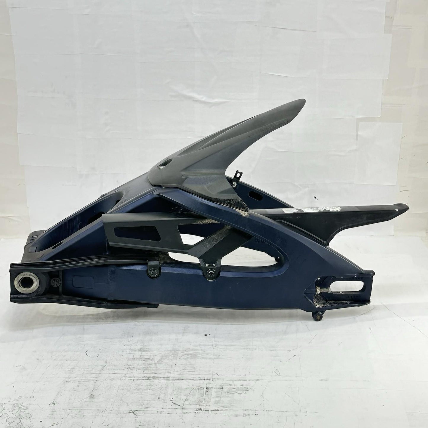 2011 - 2026 SUZUKI GSXR 600 GSXR 750 SWINGARM REAR SHOCK WHEEL FRAME NAVY STOCK