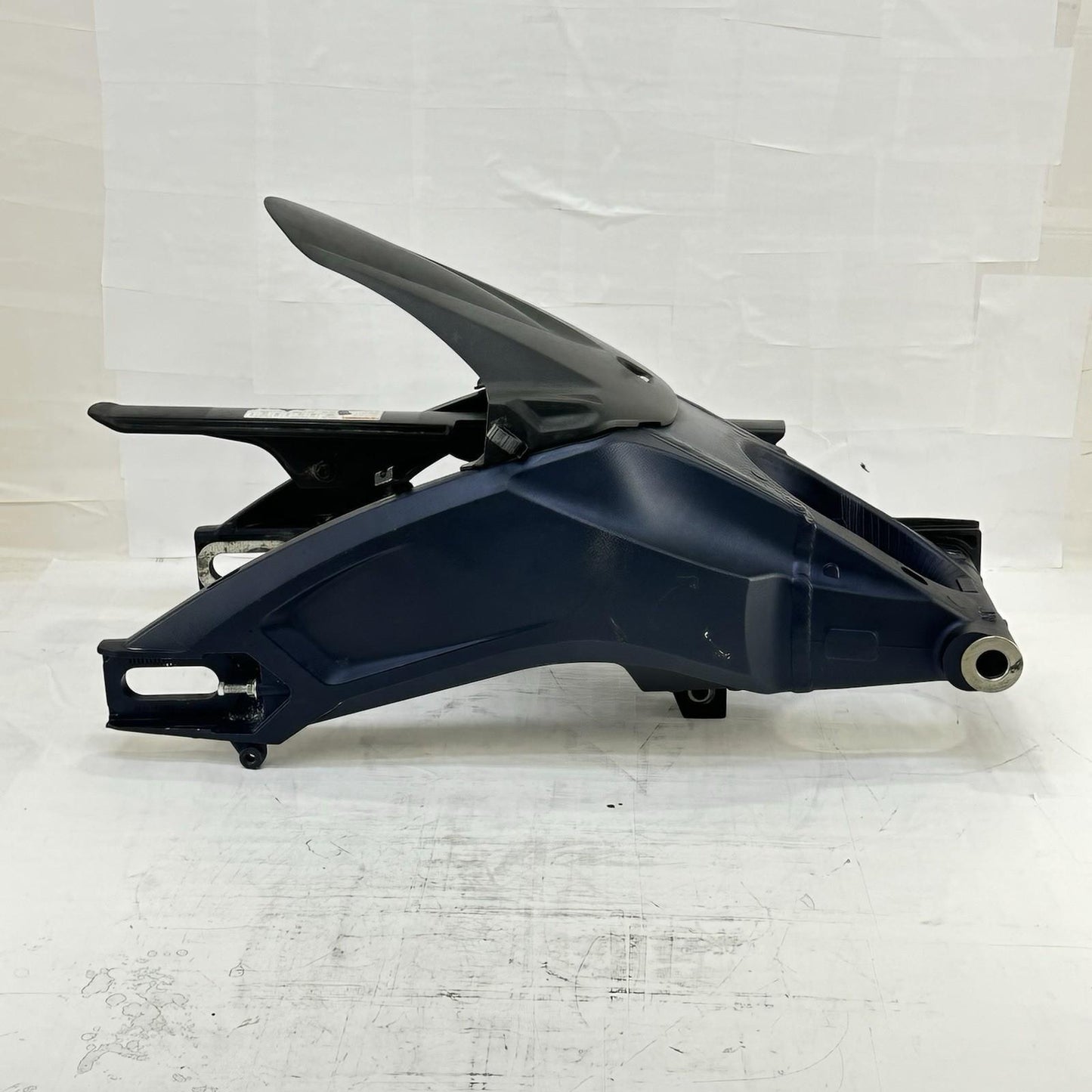 2011 - 2026 SUZUKI GSXR 600 GSXR 750 SWINGARM REAR SHOCK WHEEL FRAME NAVY STOCK