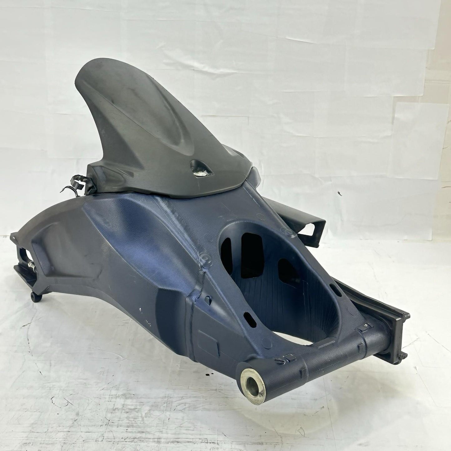 2011 - 2026 SUZUKI GSXR 600 GSXR 750 SWINGARM REAR SHOCK WHEEL FRAME NAVY STOCK