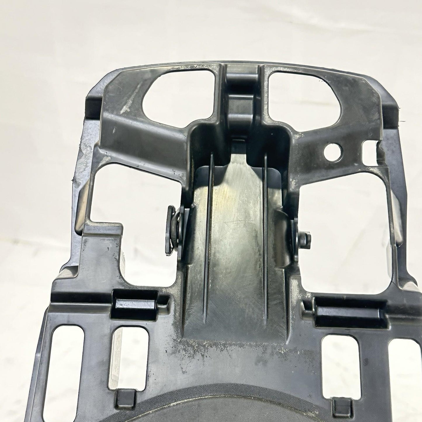 2011 - 2026 SUZUKI GSXR 600 GSXR 750 BATTERY TRAY HOLDER UNDERTAIL PLASTIC BLACK