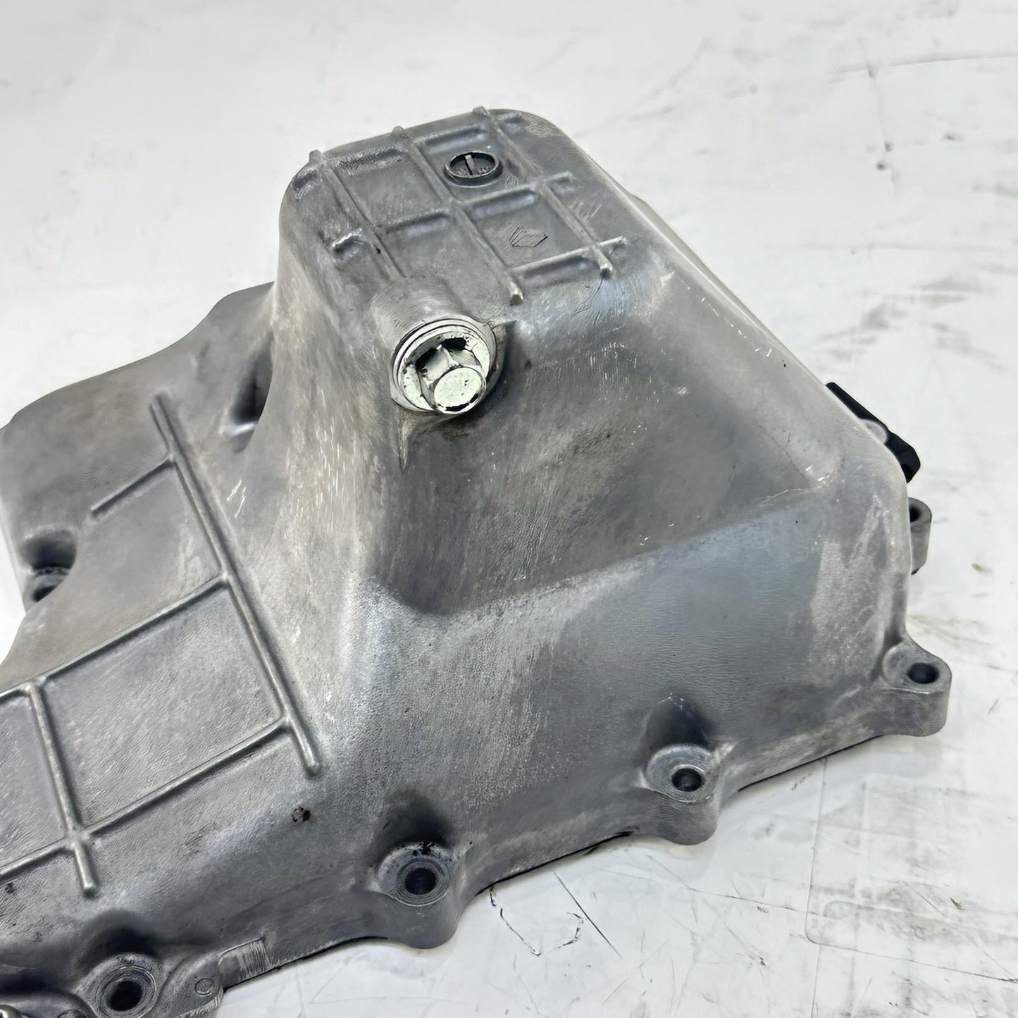 2008 - 2011 HONDA CBR1000RR ENGINE OIL PAN BOTTOM MOTOR COVER BOLTS SILVER
