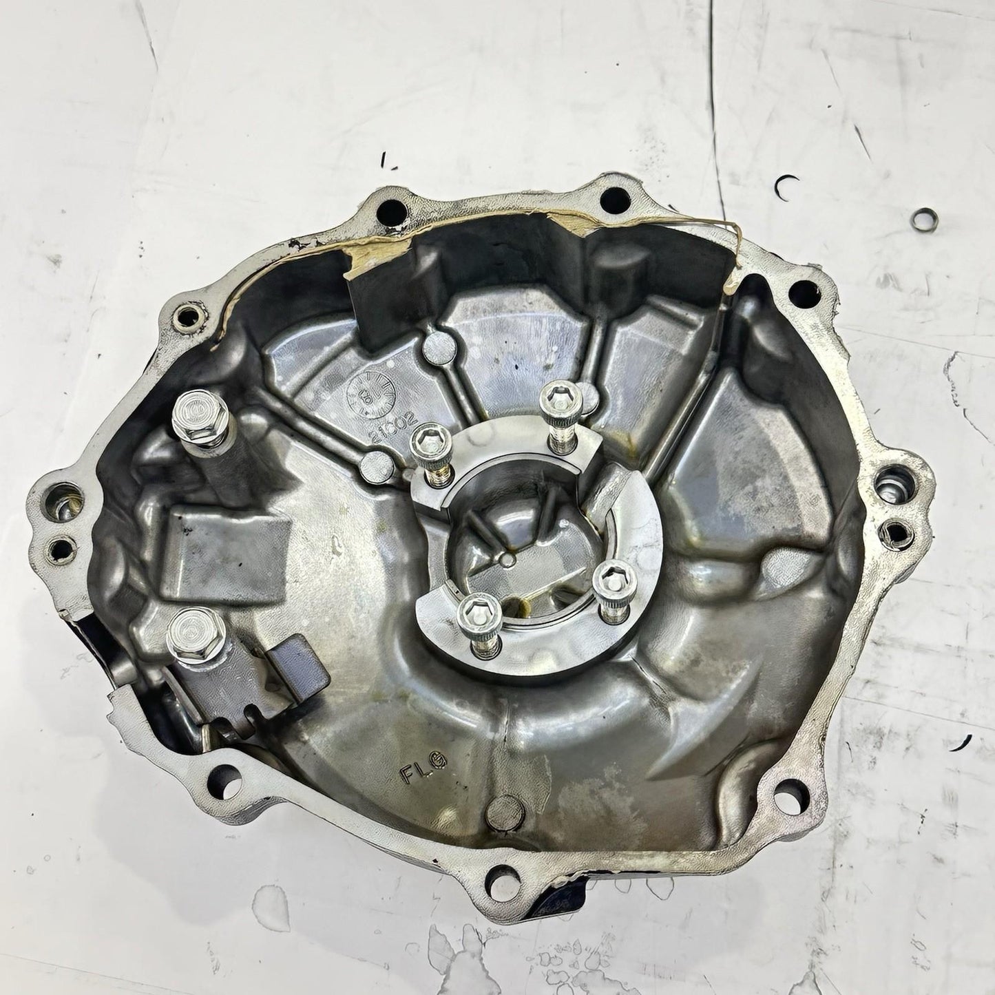 2008 - 2011 HONDA CBR1000RR STATOR COVER MAGNETO GUARD GENERATOR ALTERNATOR BOLT