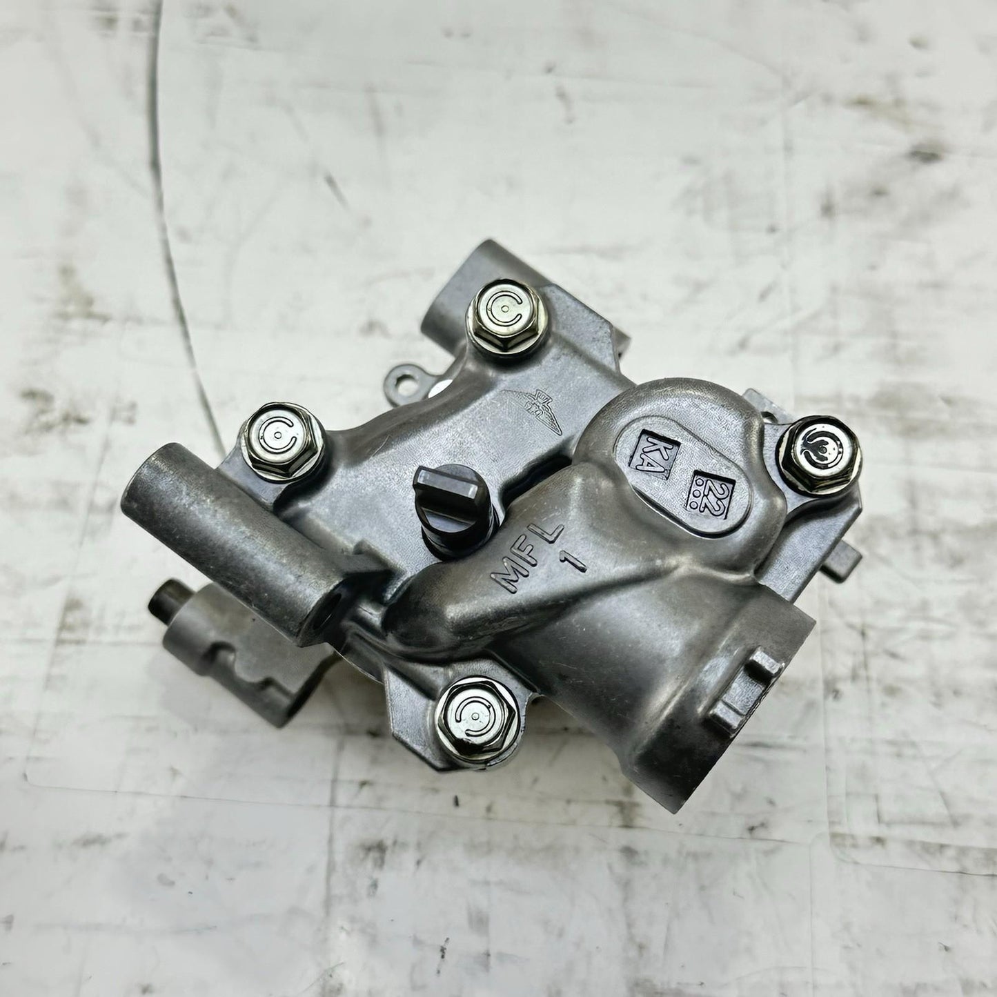 2008 - 2011 HONDA CBR1000RR OIL PUMP ASSEMBLY ENGINE MOTOR CHAIN BOLTS