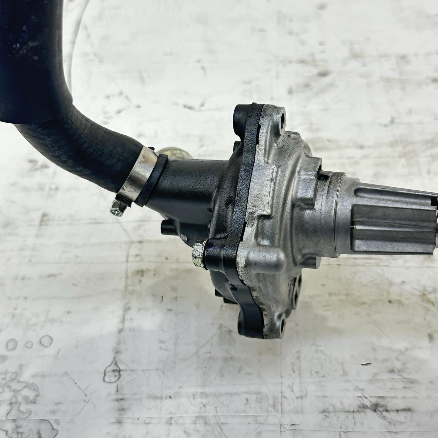 2008 - 2011 HONDA CBR1000RR WATER PUMP THERMOSTAT ENGINE MOTOR HOSES LINES ASSY
