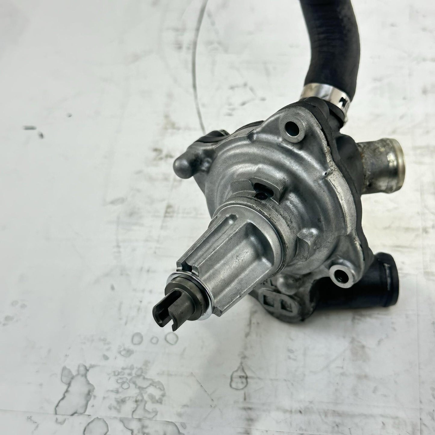 2008 - 2011 HONDA CBR1000RR WATER PUMP THERMOSTAT ENGINE MOTOR HOSES LINES ASSY