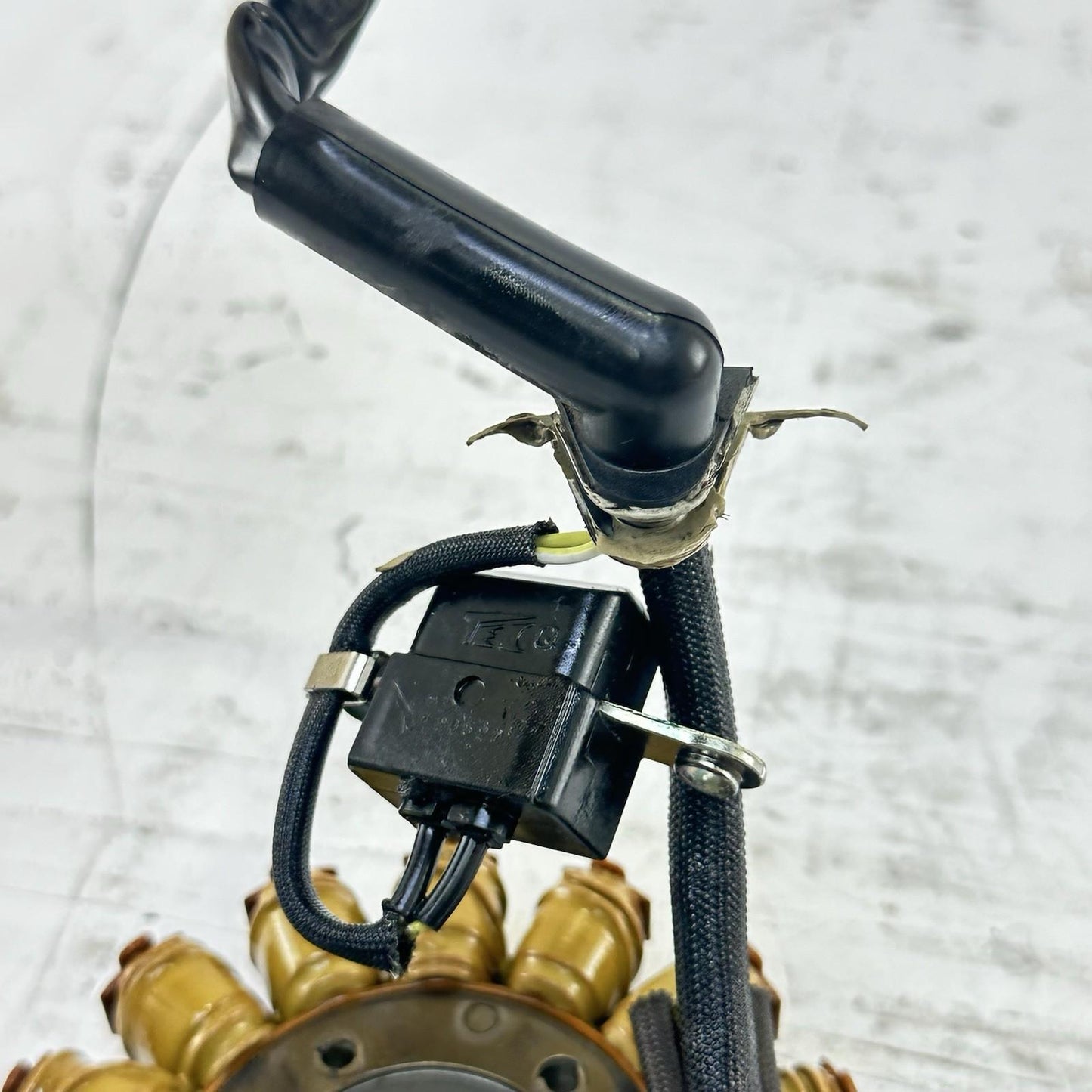 2008 - 2011 HONDA CBR1000RR STATOR MAGNETO ALTERNATOR GENERATOR STOCK