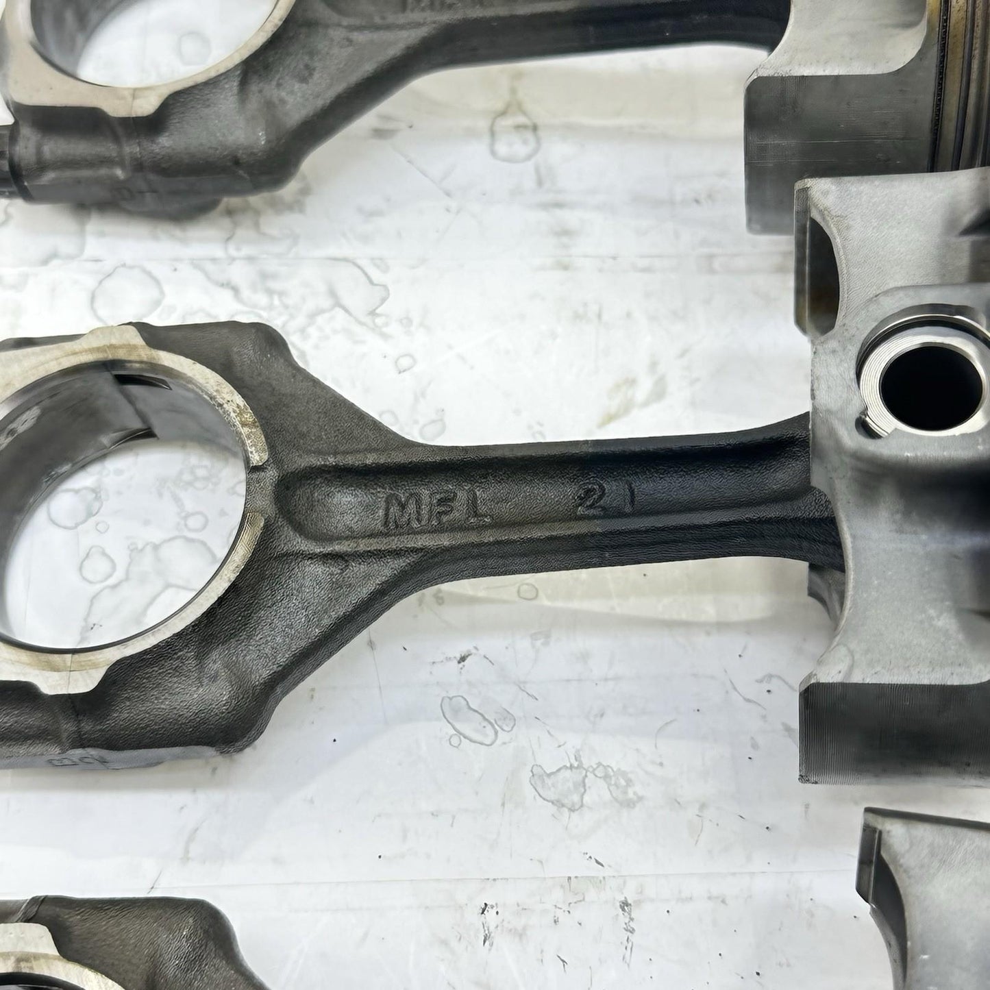 2008 - 2011 HONDA CBR1000RR PISTONS CONNECTING RODS ENGINE MOTOR BLOCK SET OF 3