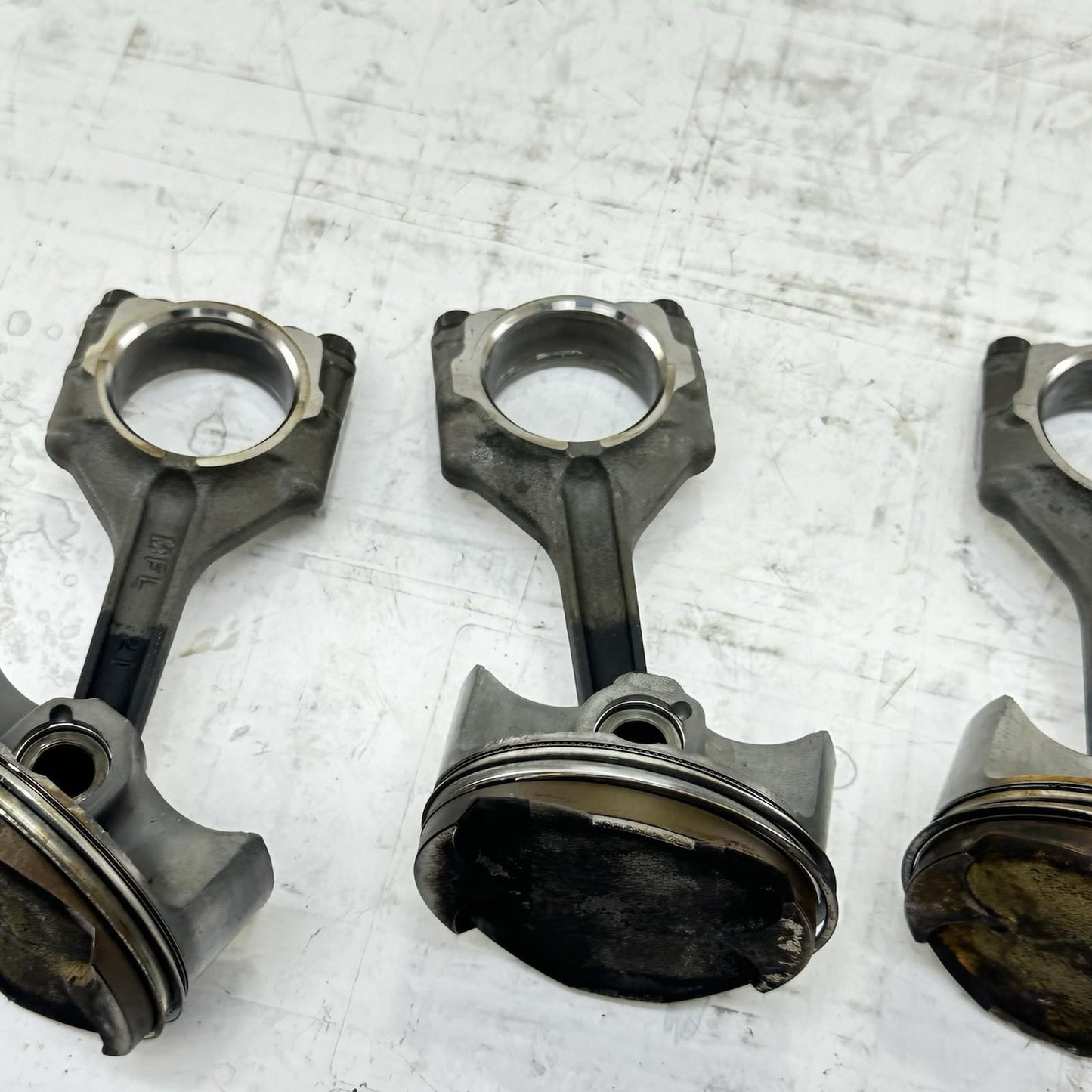 2008 - 2011 HONDA CBR1000RR PISTONS CONNECTING RODS ENGINE MOTOR BLOCK SET OF 3