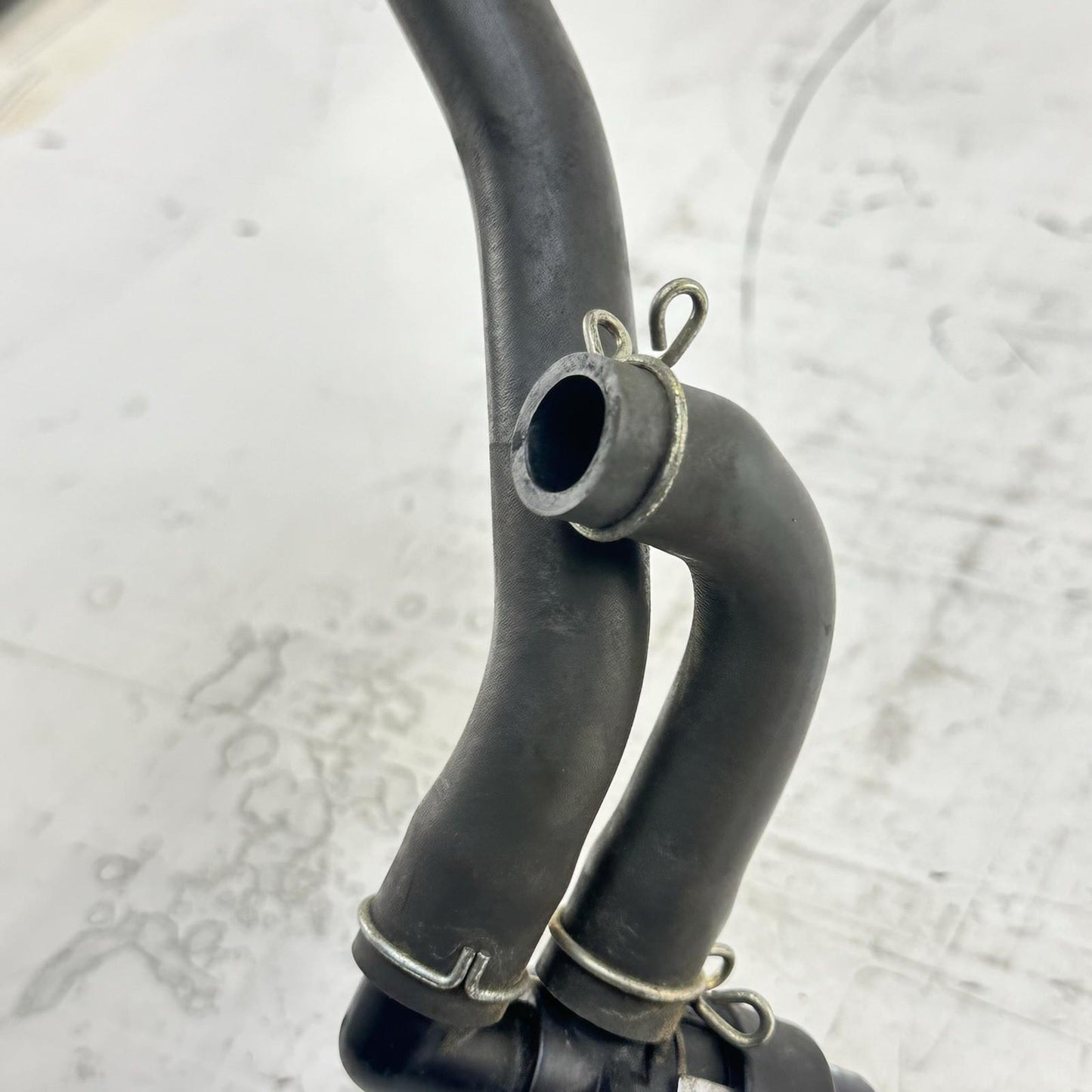 2008 - 2011 HONDA CBR1000RR AIR VALVE SOLENOID LINES PIPES HOSES TOP ENGINE