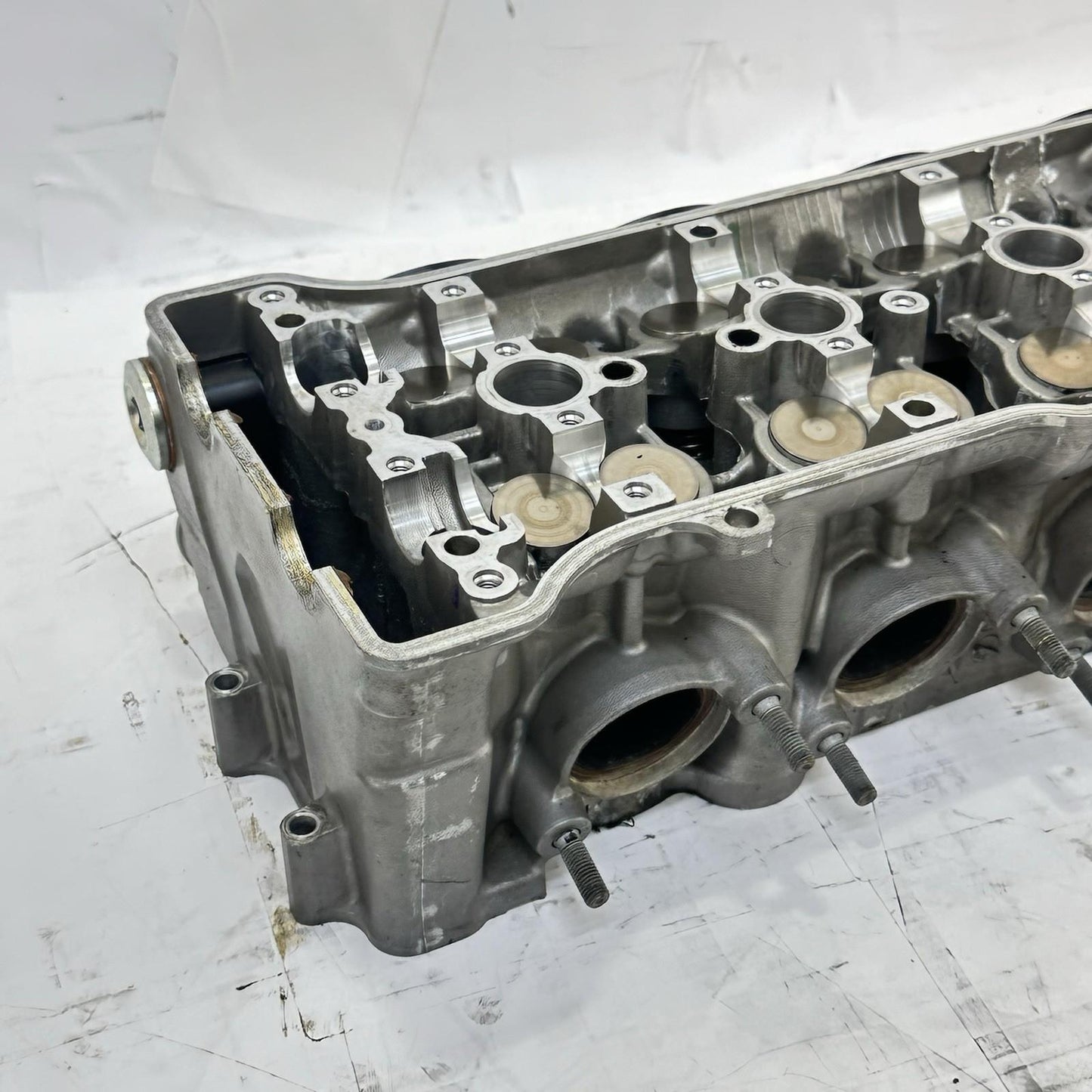 2008 - 2011 HONDA CBR1000RR CYLINDER HEAD TOP END CAMS VALVES ENGINE MOTOR BOLTS