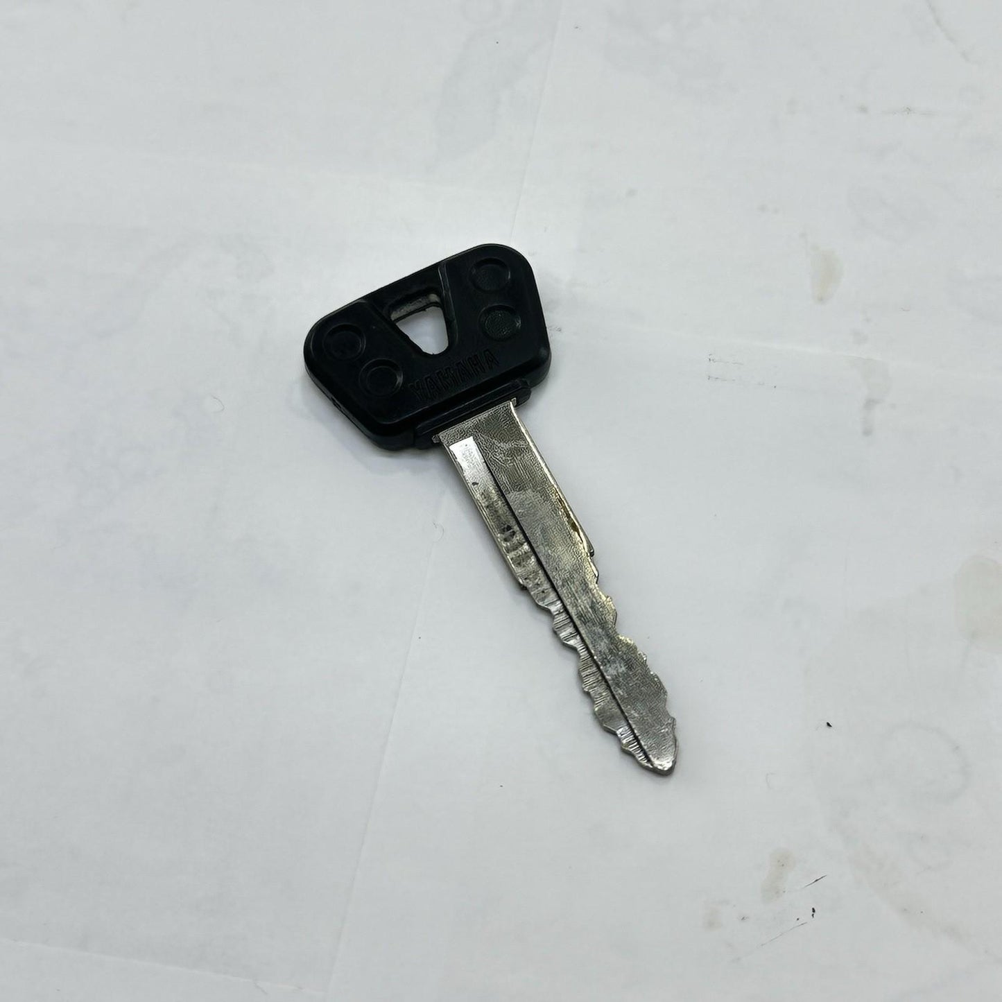 2009 - 2011 YAMAHA YZF R1 IGNITION LOCK SET KEY GAS CAP SEAT LATCH FORK CLAMP