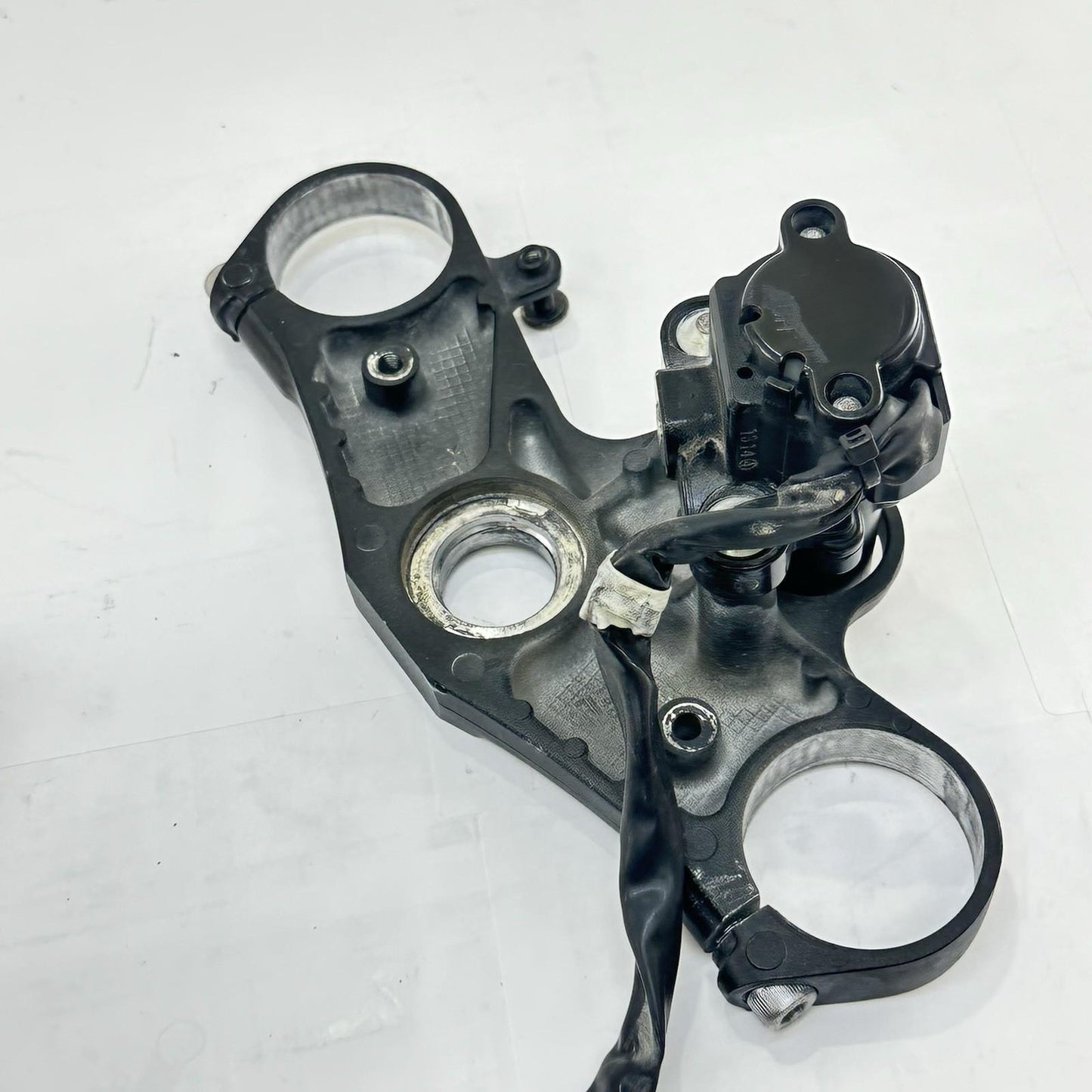2009 - 2011 YAMAHA YZF R1 IGNITION LOCK SET KEY GAS CAP SEAT LATCH FORK CLAMP