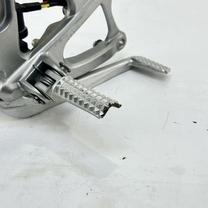2009 - 2011 YAMAHA YZF R1 REAR SET BRAKE PEDAL LEFT RIGHT PAIR SILVER STOCK