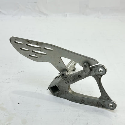 2009 - 2011 YAMAHA YZF R1 REAR SET BRAKE PEDAL LEFT RIGHT PAIR SILVER STOCK