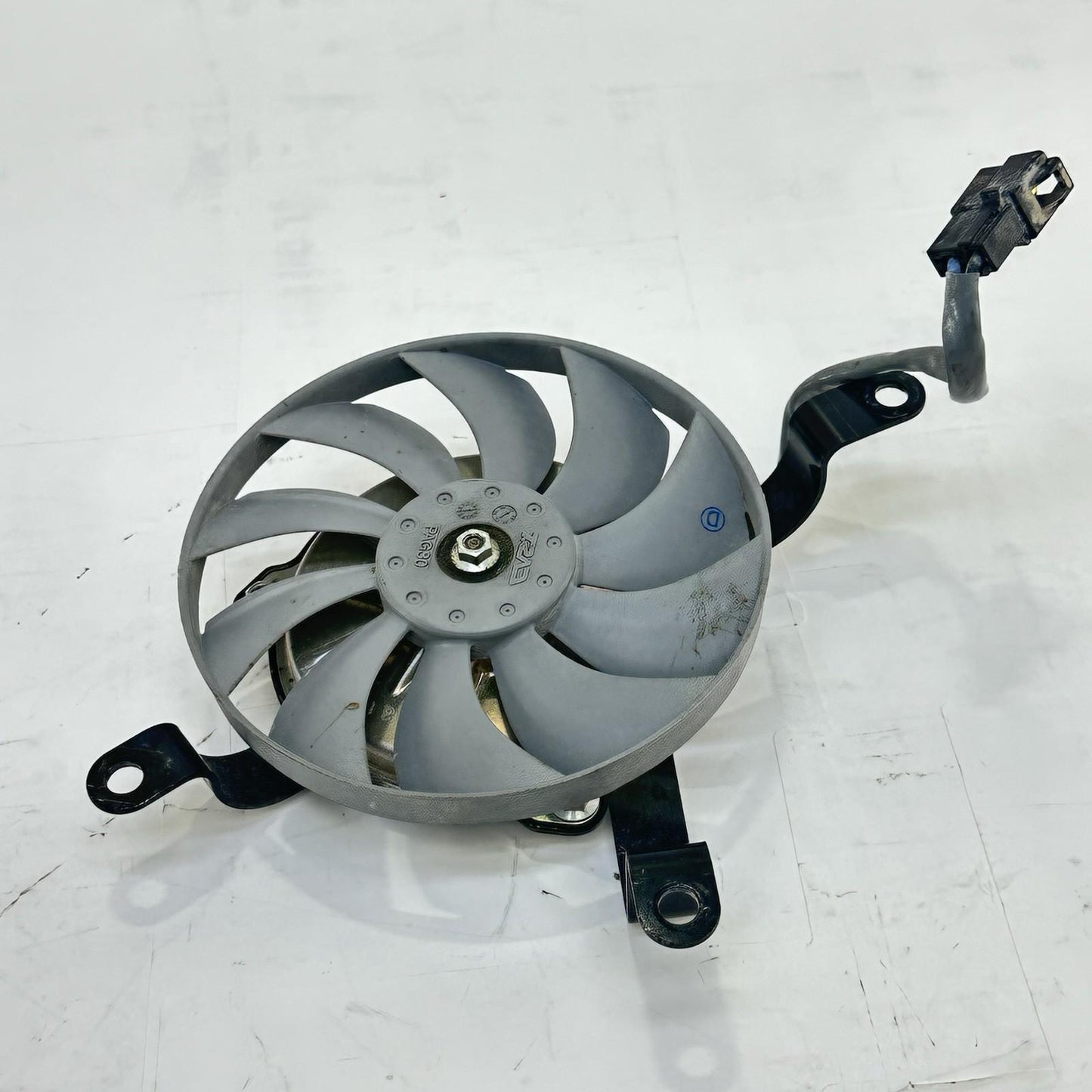 2009 - 2011 YAMAHA YZF R1 RADIATOR FANS ENGINE MOTOR COOLING LEFT RIGHT SET PAIR