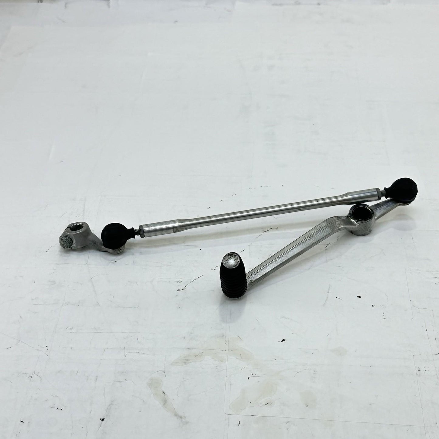 2009 - 2011 YAMAHA YZF R1 GEAR SHIFTER LINKAGE LEFT FOOT PEDAL LEVER LINK SILVER