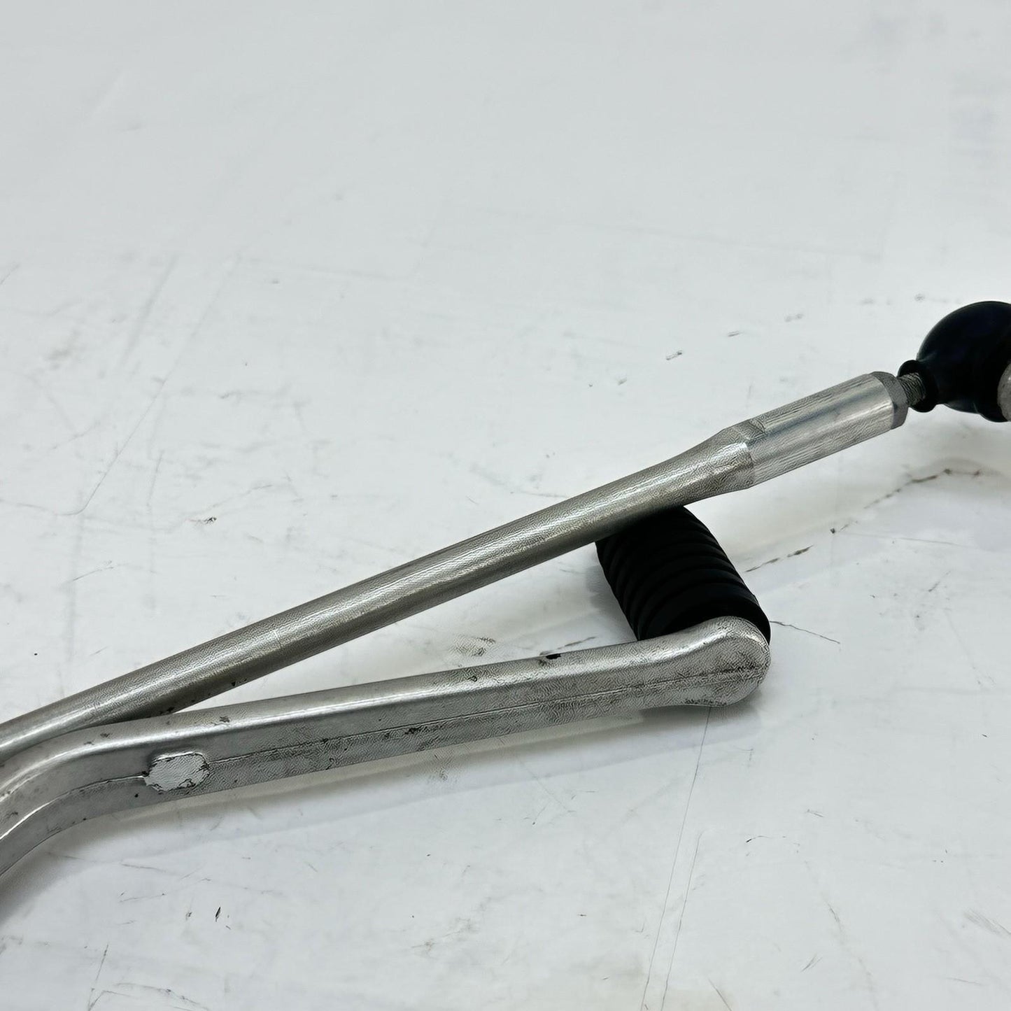 2009 - 2011 YAMAHA YZF R1 GEAR SHIFTER LINKAGE LEFT FOOT PEDAL LEVER LINK SILVER