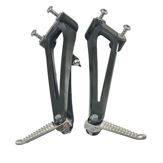 2009 - 2011 YAMAHA YZF R1 PASSENGER PEGS REAR FOOT REST LEFT RIGHT SET PAIR