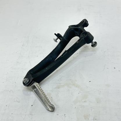 2009 - 2011 YAMAHA YZF R1 PASSENGER PEGS REAR FOOT REST LEFT RIGHT SET PAIR