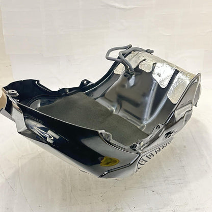 2009 - 2011 YAMAHA YZF R1 FUEL TANK GAS PETROL RESERVOIR BLACK STOCK *DENTED*