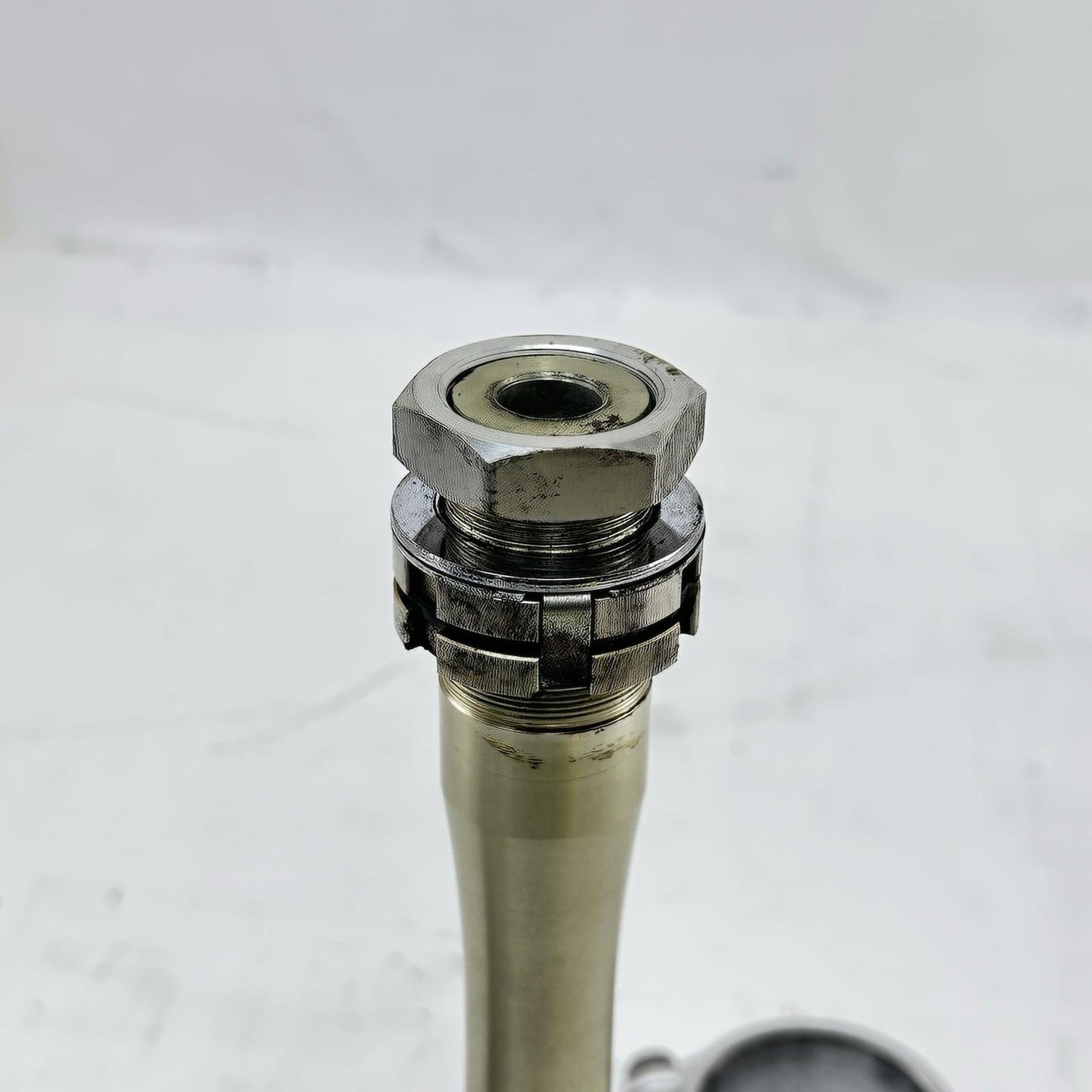 2009 - 2011 YAMAHA YZF R1 LOWER TRIPLE TREE STEERING STEM BEARINGS SILVER STOCK