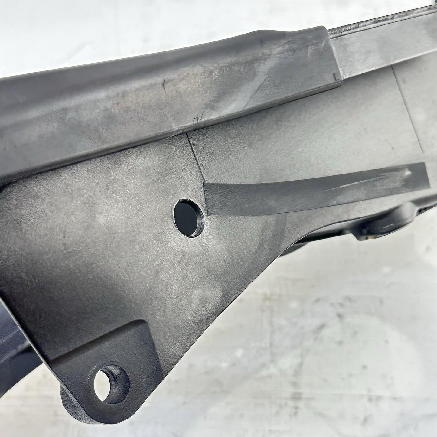 2009 - 2011 YAMAHA YZF R1 SUBFRAME REAR UNDERTAIL BACK FRAME BLACK STOCK