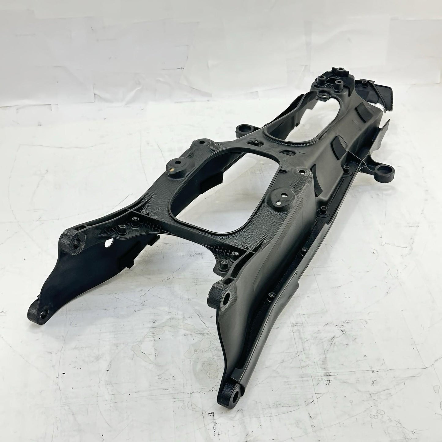 2009 - 2011 YAMAHA YZF R1 SUBFRAME REAR UNDERTAIL BACK FRAME BLACK STOCK