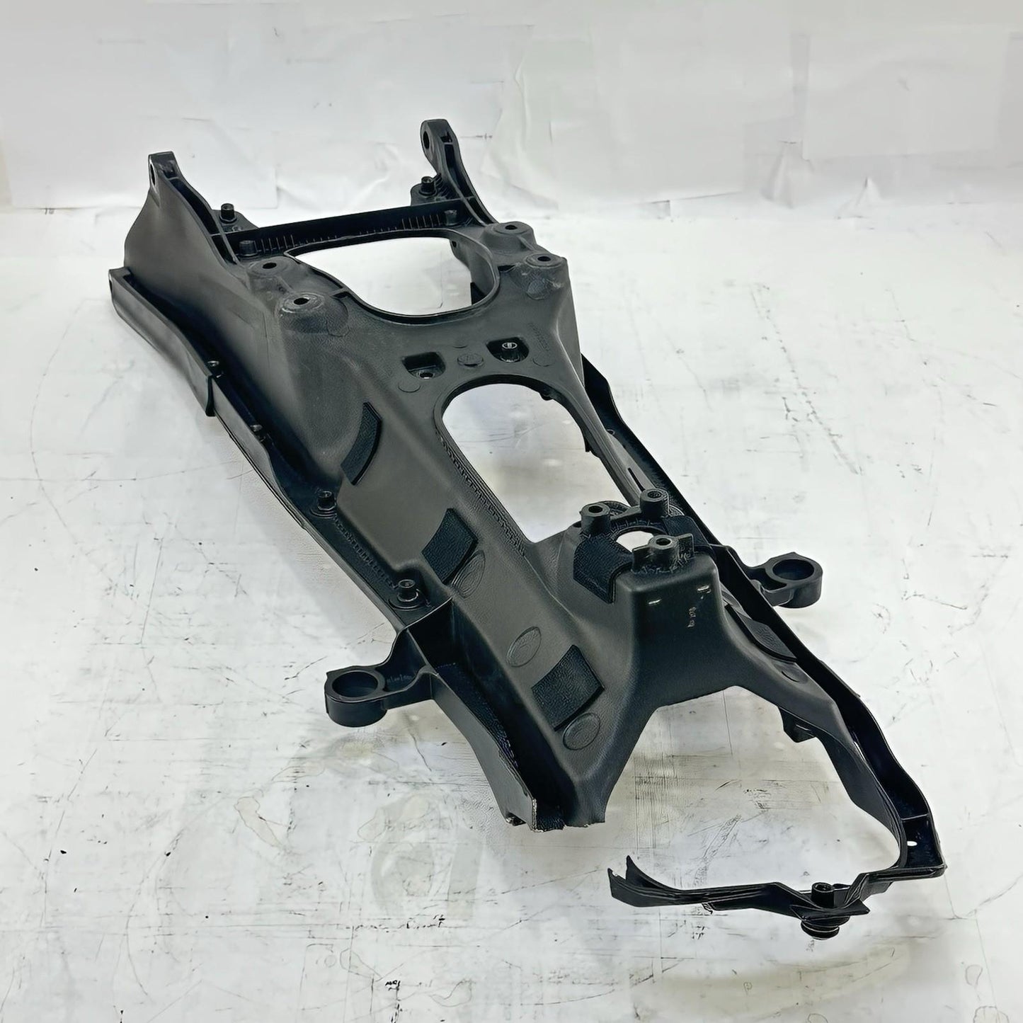 2009 - 2011 YAMAHA YZF R1 SUBFRAME REAR UNDERTAIL BACK FRAME BLACK STOCK