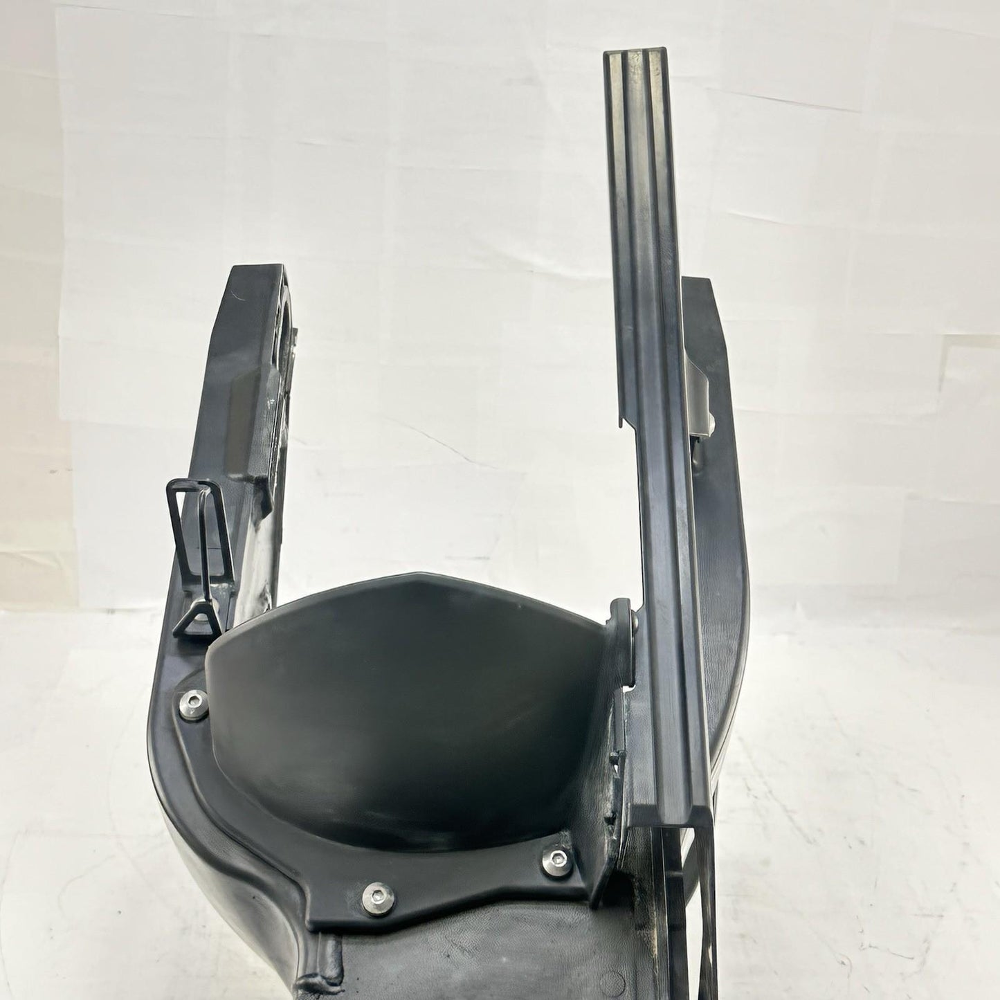 2009 - 2011 YAMAHA YZF R1 SWINGARM REAR SHOCK BACK WHEEL FRAME BLACK STOCK