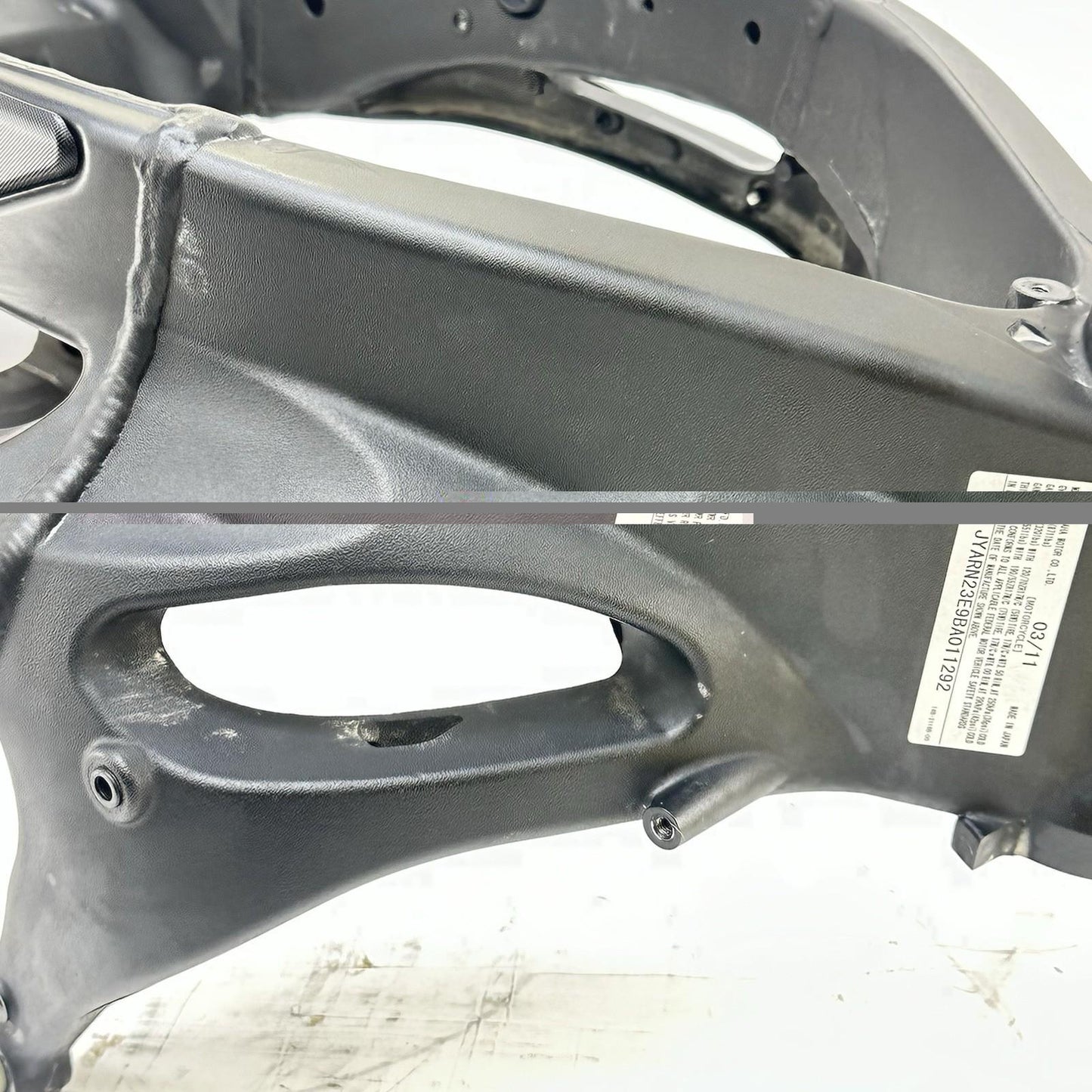 2009 - 2011 YAMAHA YZF R1 MAIN FRAME BODY CHASSIS BLACK STOCK