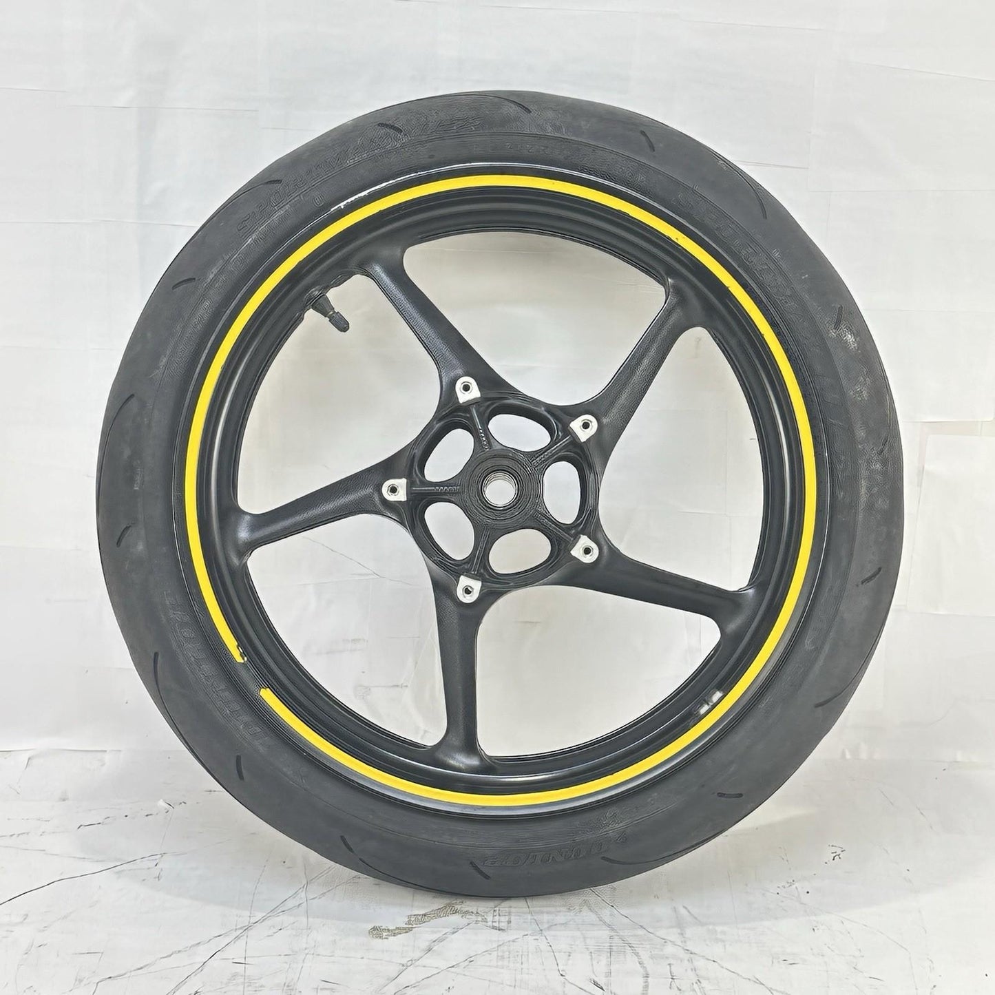 2009 - 2011 YAMAHA YZF R1 FRONT WHEEL RIM TIRE RUBBER BLACK STOCK *BENT*