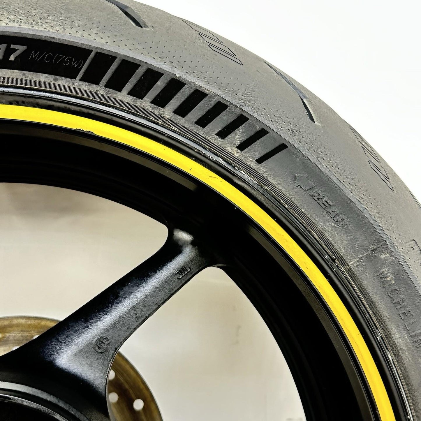 2009 - 2011 YAMAHA YZF R1 REAR WHEEL RIM TIRE BACK BRAKE DISC ROTOR BLACK STOCK