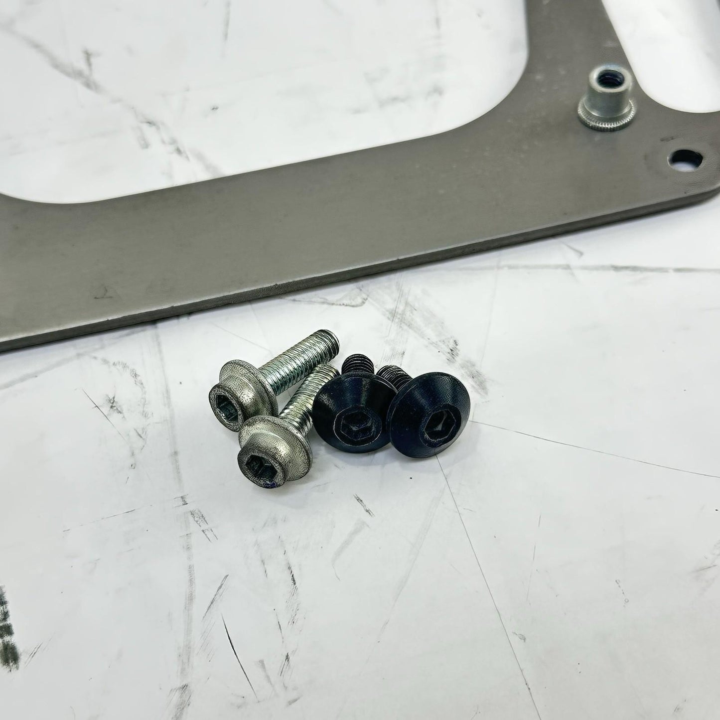 2009 - 2011 YAMAHA YZF R1 SUBFRAME SEAT BRACKET REAR TAIL MOUNT SILVER BOLTS