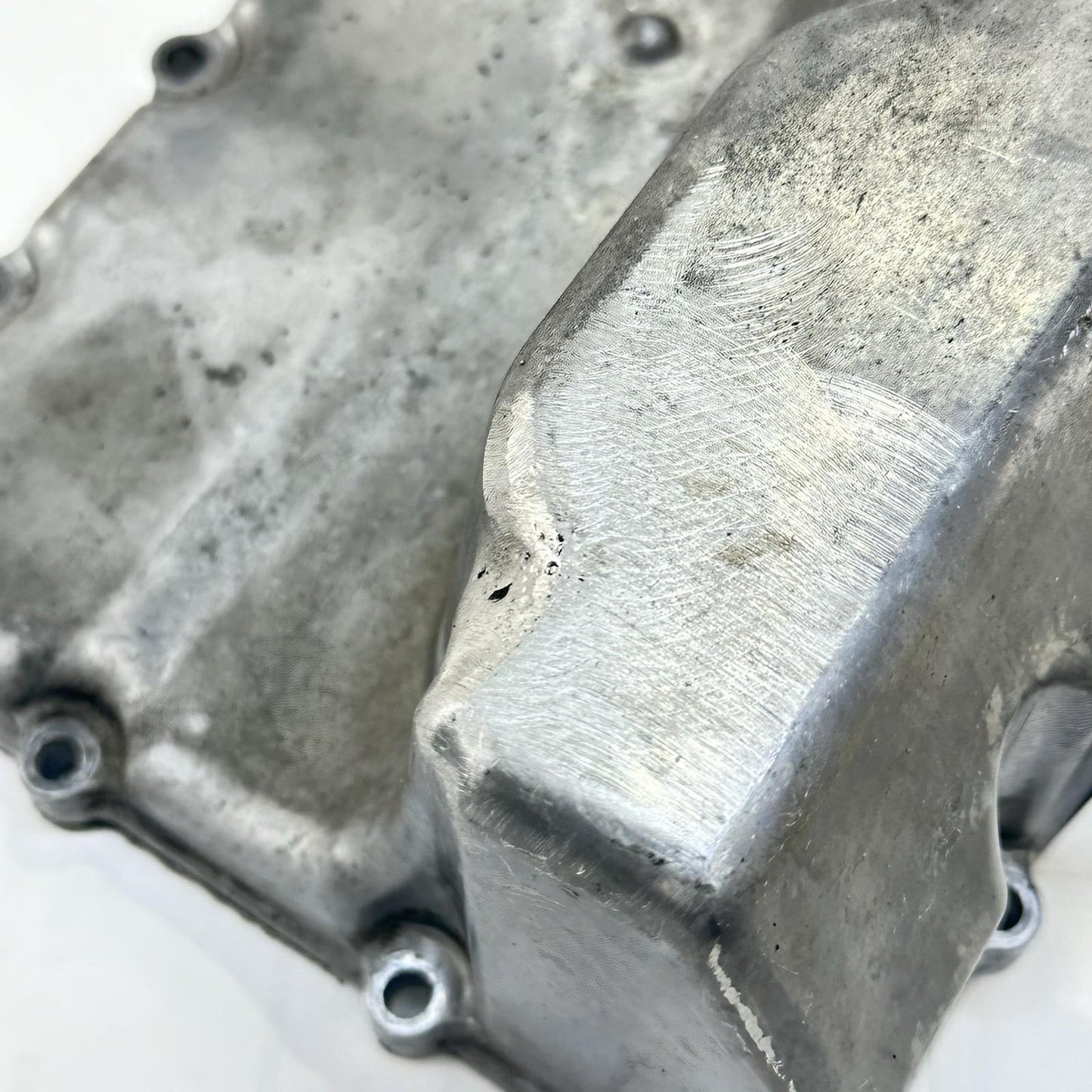 2007 - 2008 SUZUKI GSXR 1000 OIL PAN ENGINE MOTOR UNDER BELLY COVER *READ DISC*