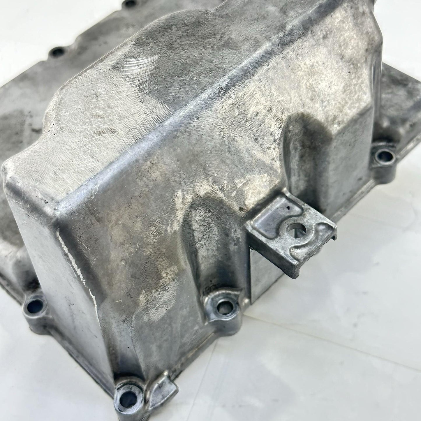 2007 - 2008 SUZUKI GSXR 1000 OIL PAN ENGINE MOTOR UNDER BELLY COVER *READ DISC*
