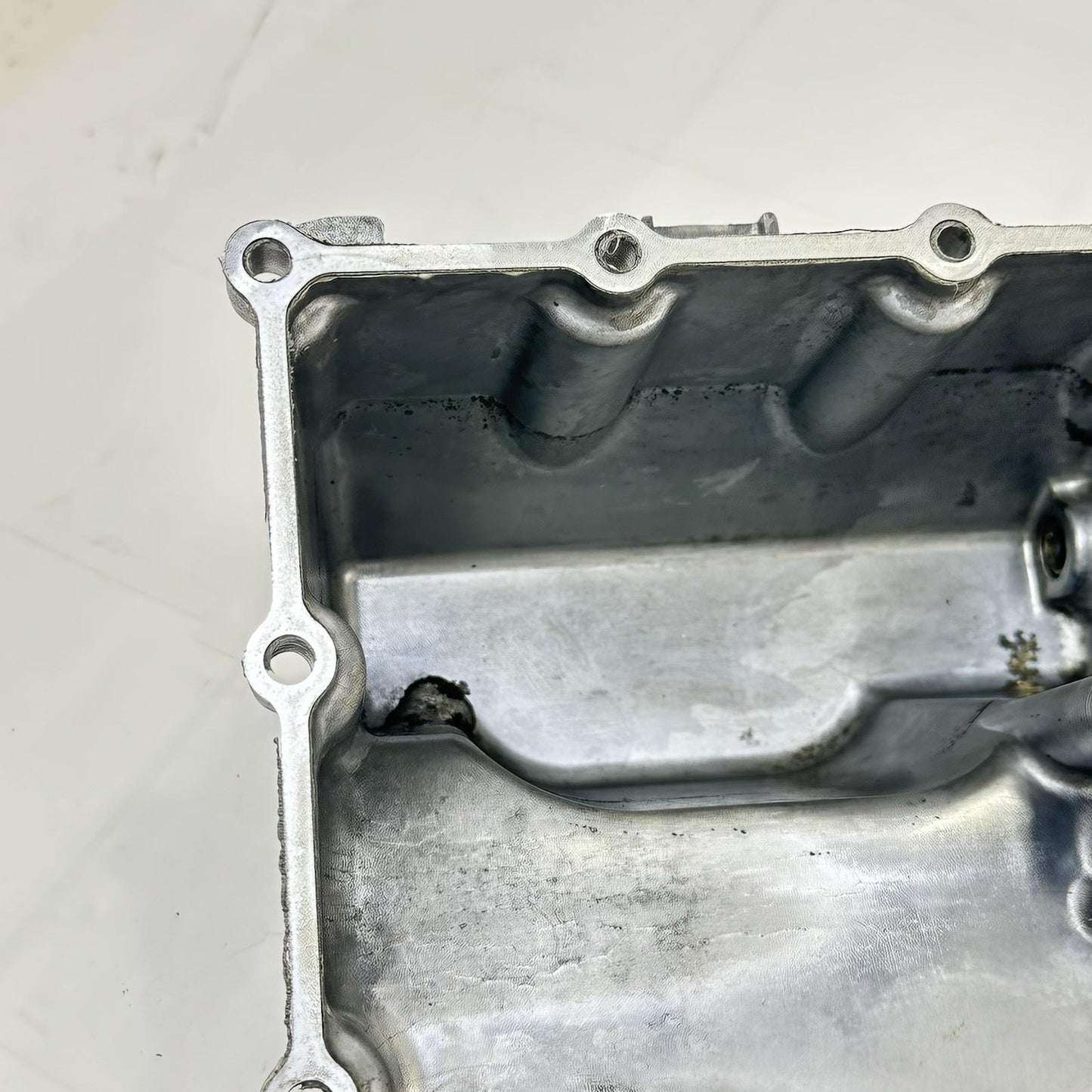 2007 - 2008 SUZUKI GSXR 1000 OIL PAN ENGINE MOTOR UNDER BELLY COVER *READ DISC*