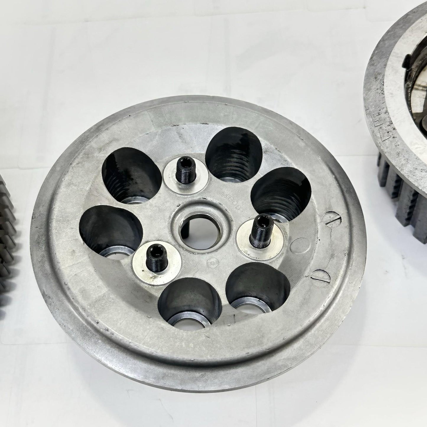 2007 - 2008 SUZUKI GSXR 1000 CLUTCH BASKET ASSEMBLY PRESSURE PLATES RINGS DISCS