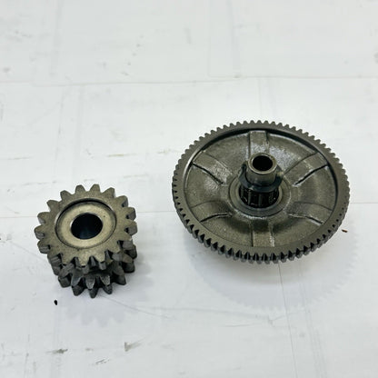 2007 - 2008 SUZUKI GSXR 1000 STARTER CLUTCH COVER GEAR ENGINE MOTOR SIDE PANEL
